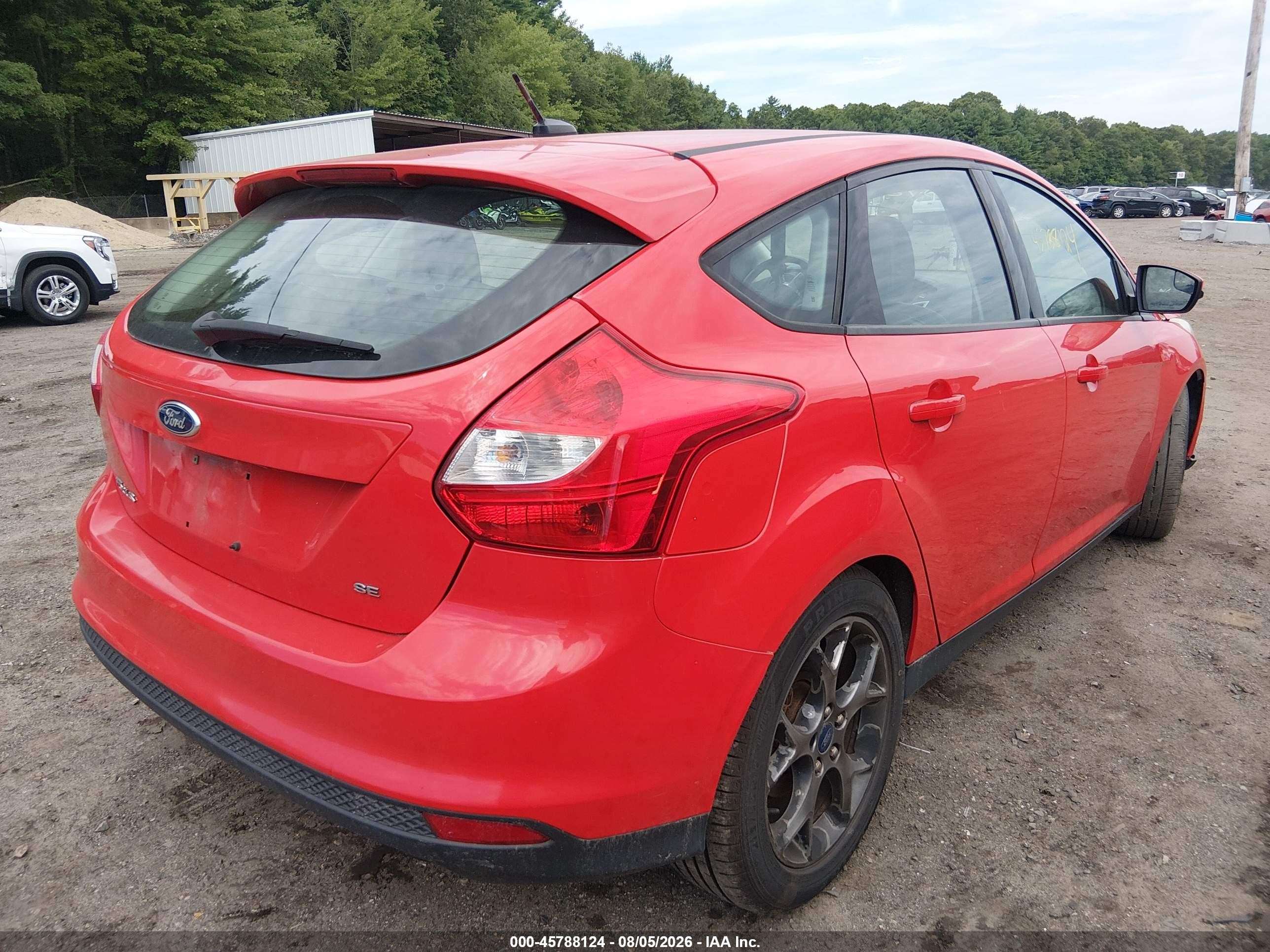 2014 Ford Focus Se Красный vin: 1FADP3K29EL261863