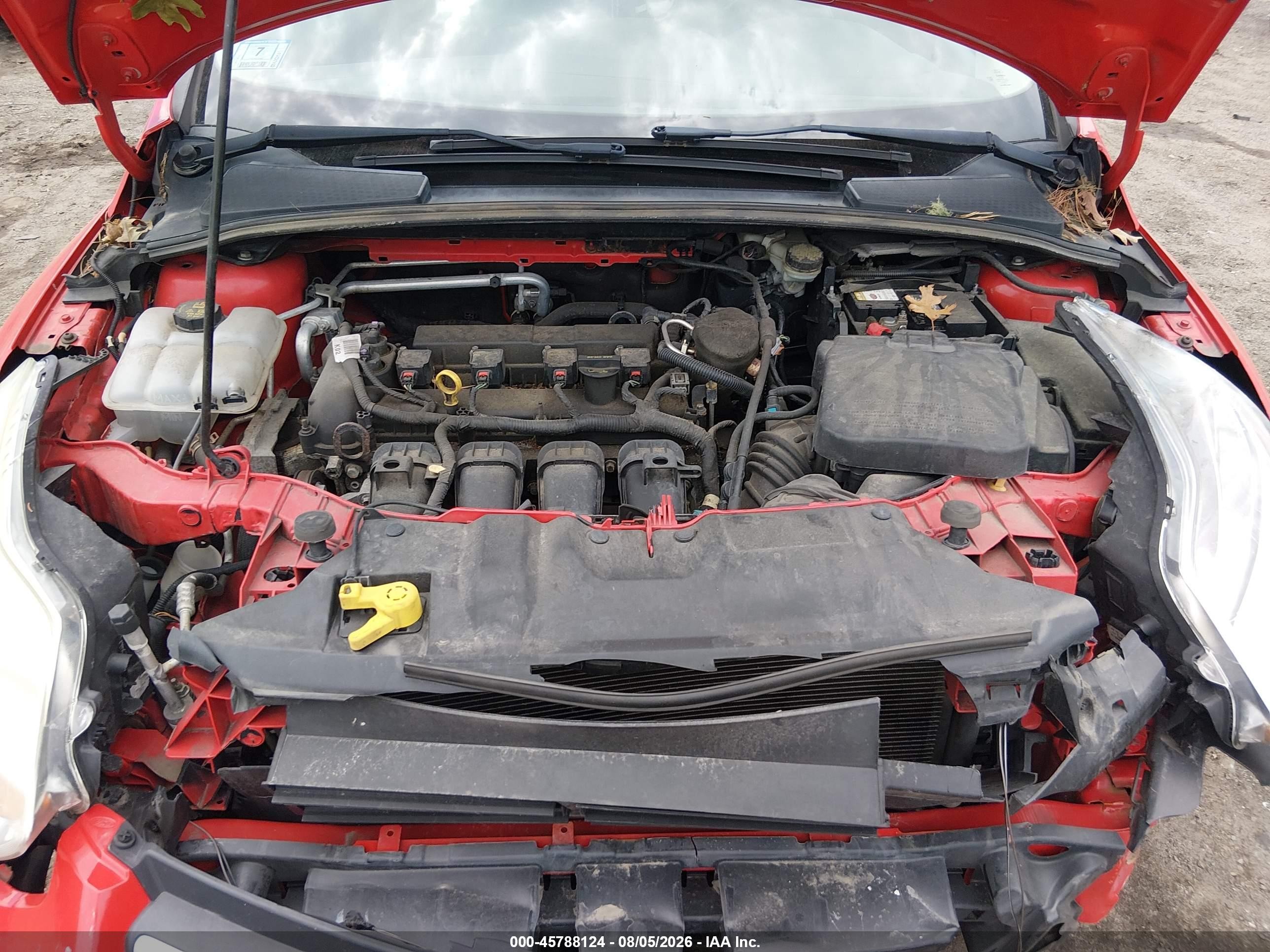 2014 Ford Focus Se Красный vin: 1FADP3K29EL261863