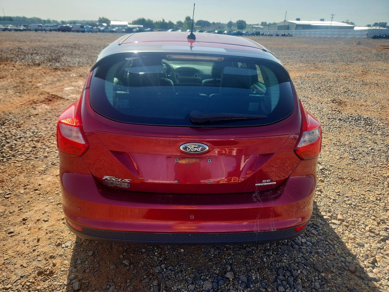 2014 Ford Focus Se Red vin: 1FADP3K29EL276198
