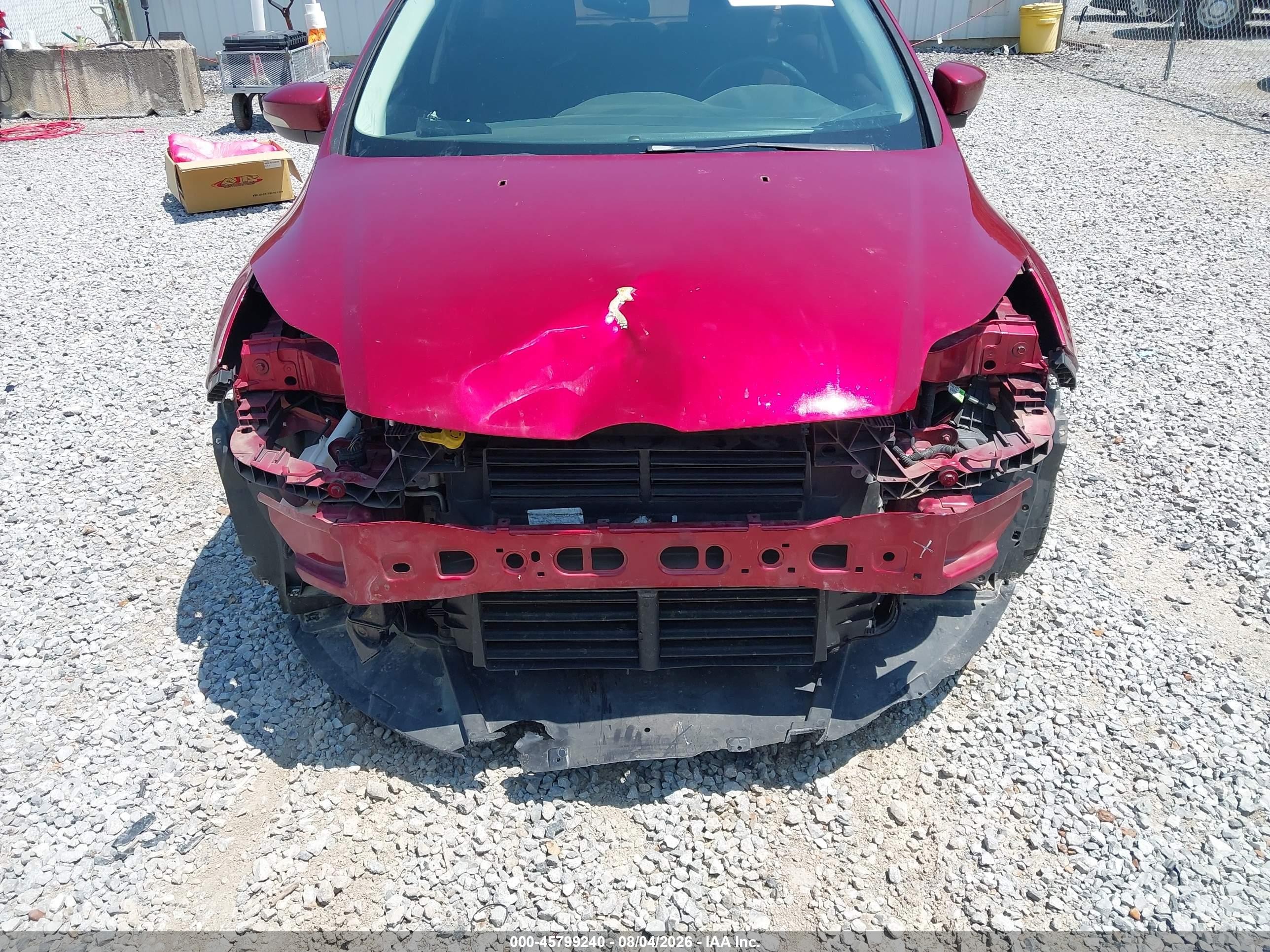 2014 Ford Focus Se Темно-бордовый vin: 1FADP3K29EL280669