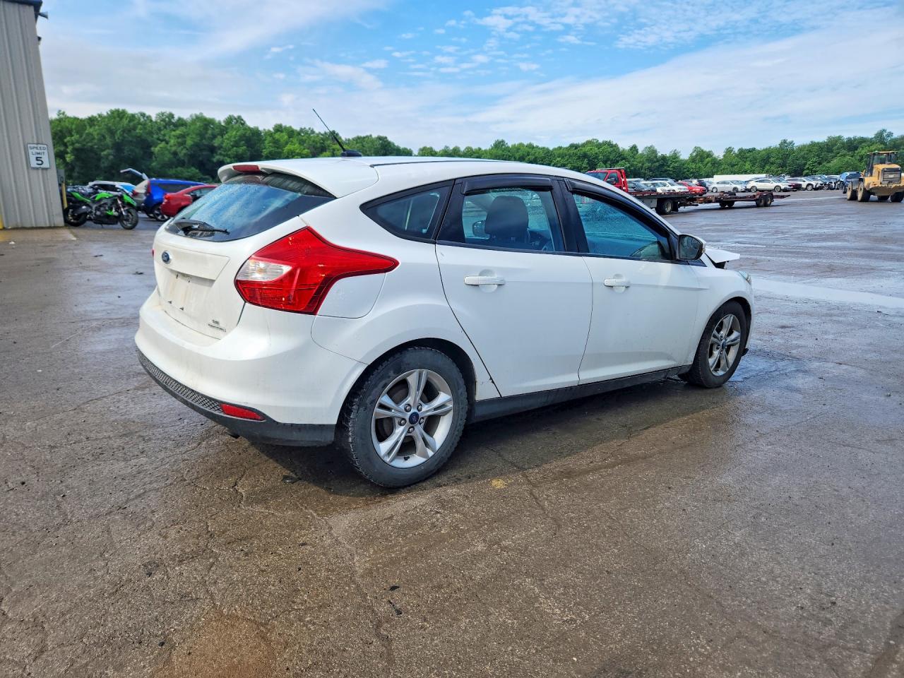2014 Ford Focus Se White vin: 1FADP3K29EL283877