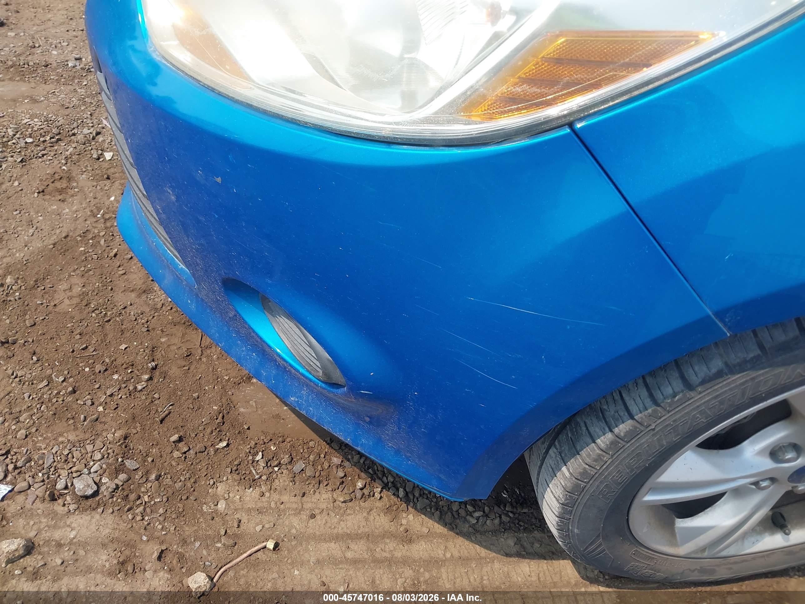 2014 Ford Focus Se Blue vin: 1FADP3K29EL296998