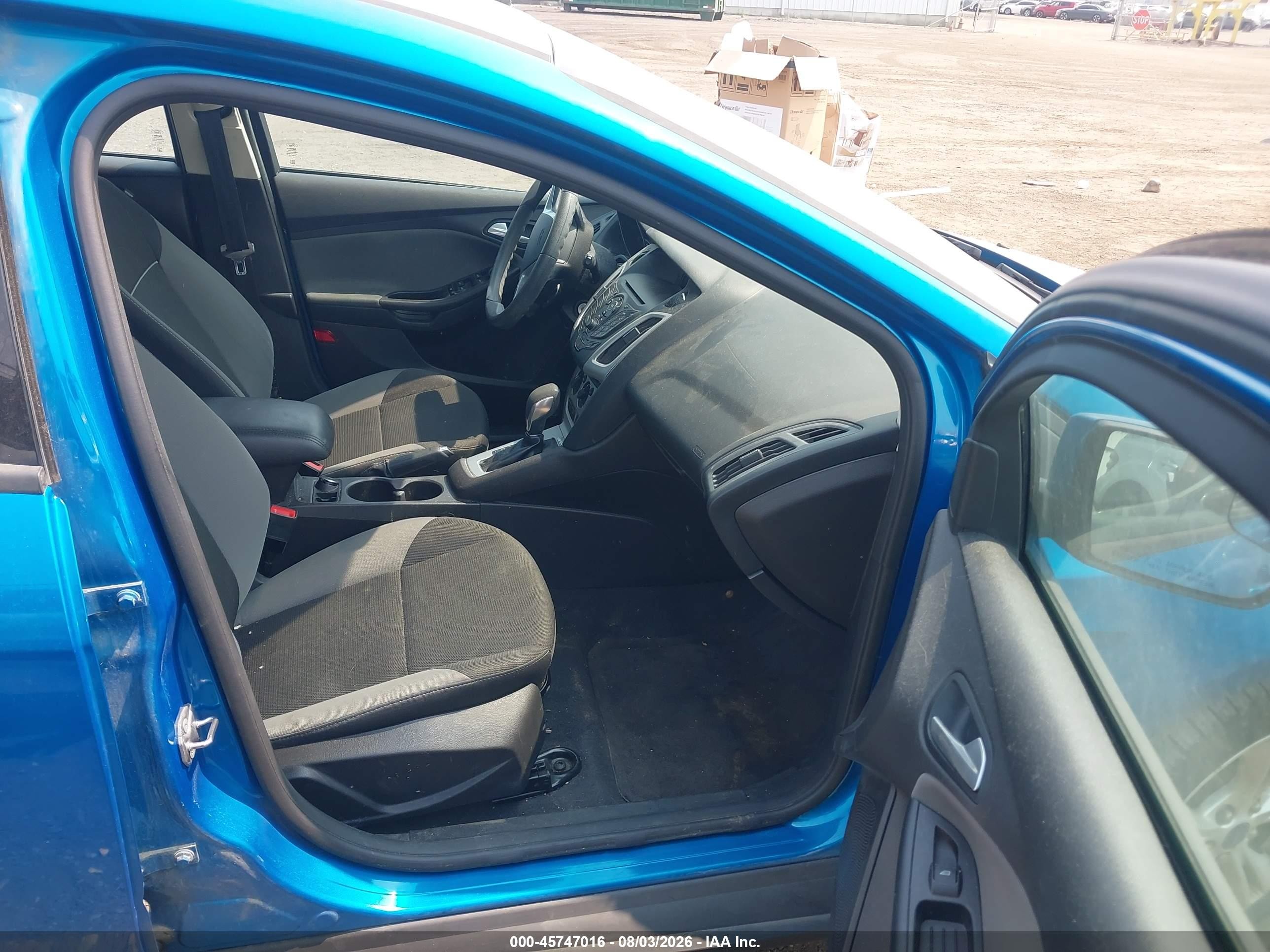 2014 Ford Focus Se Blue vin: 1FADP3K29EL296998