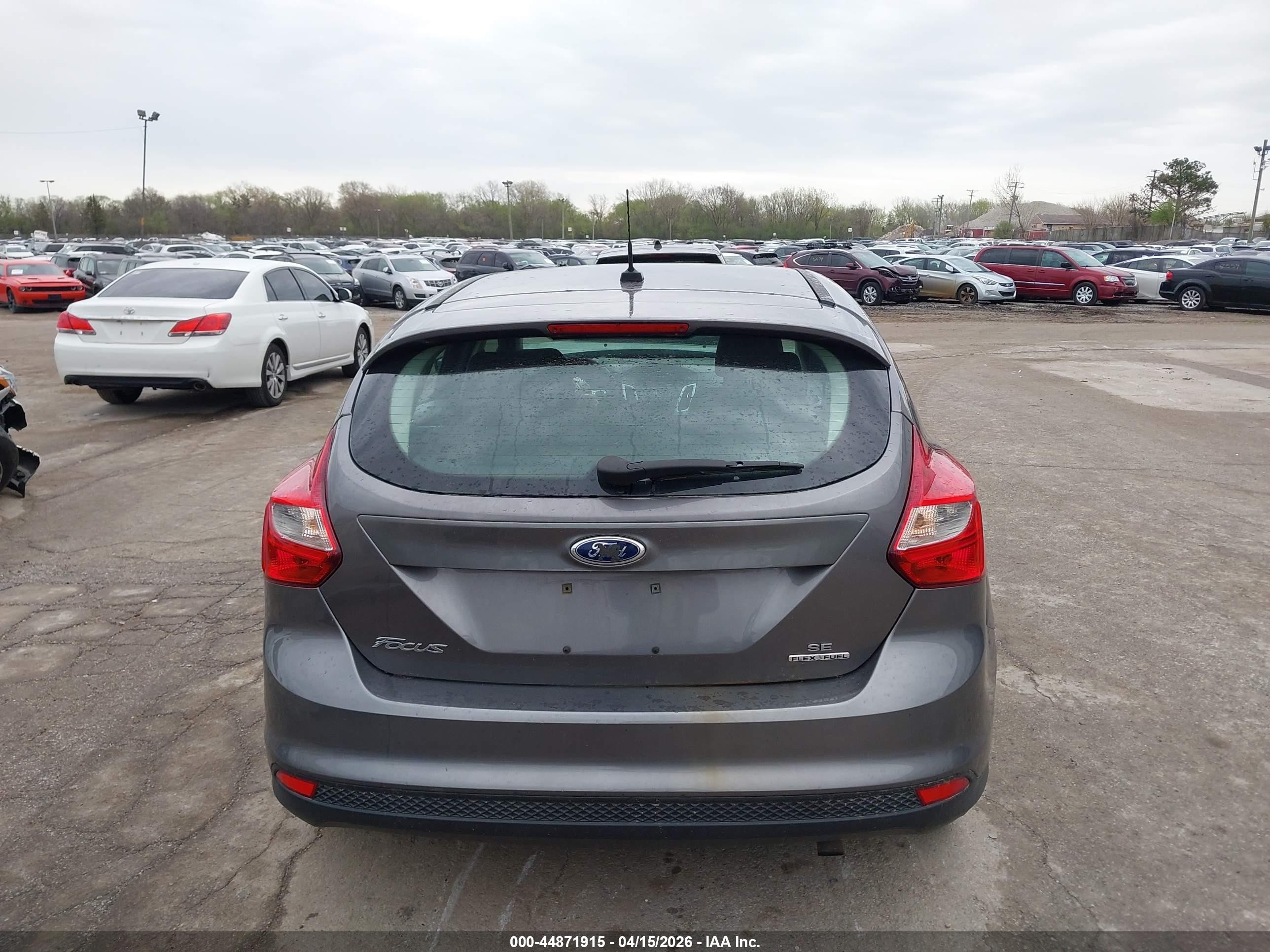 2014 Ford Focus Se Gray vin: 1FADP3K29EL298704