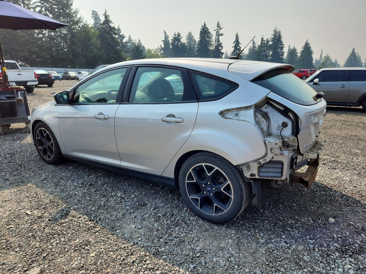2014 Ford Focus Se Серебряный vin: 1FADP3K29EL300709