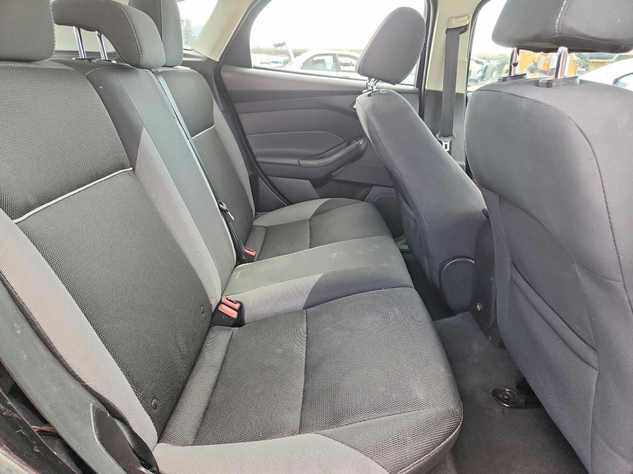 2014 Ford Focus Se Black vin: 1FADP3K29EL327599