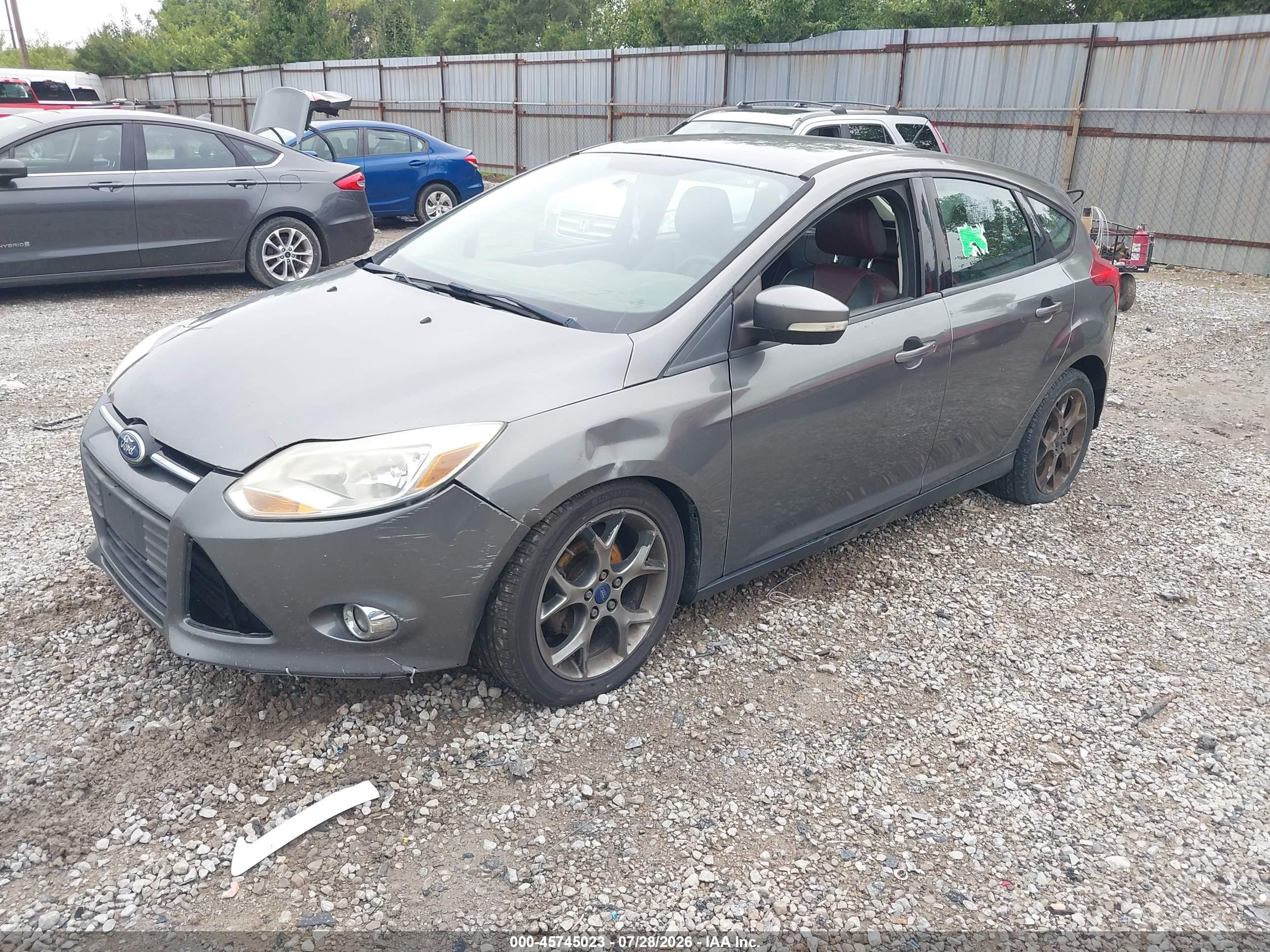 2014 Ford Focus Se Серый vin: 1FADP3K29EL333628