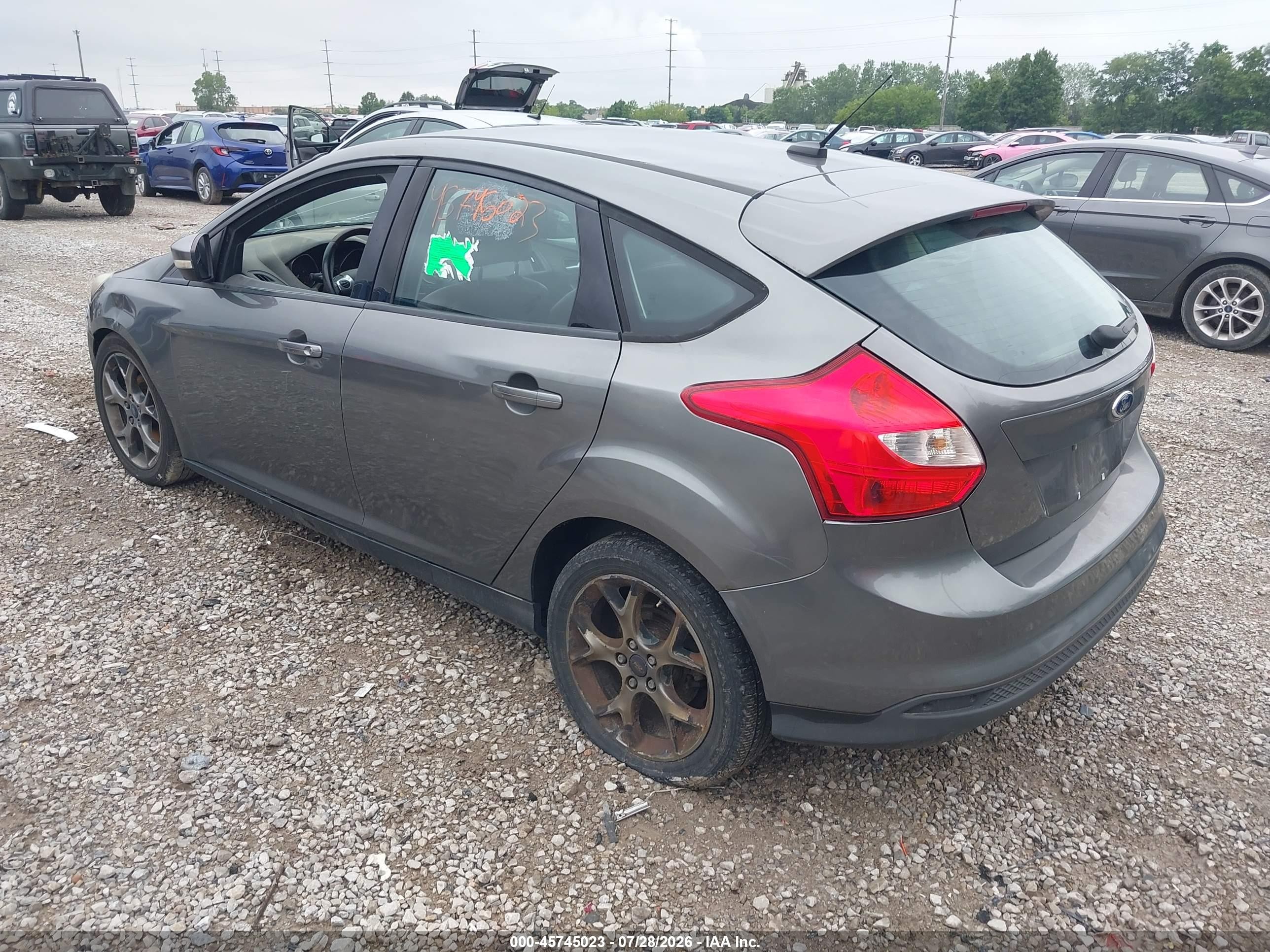 2014 Ford Focus Se Серый vin: 1FADP3K29EL333628
