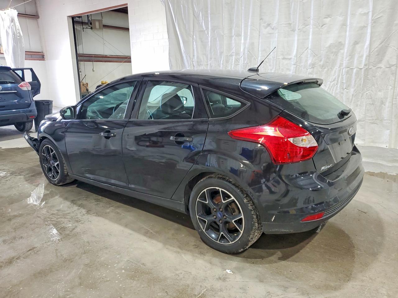 2014 Ford Focus Se Угольный vin: 1FADP3K29EL346914