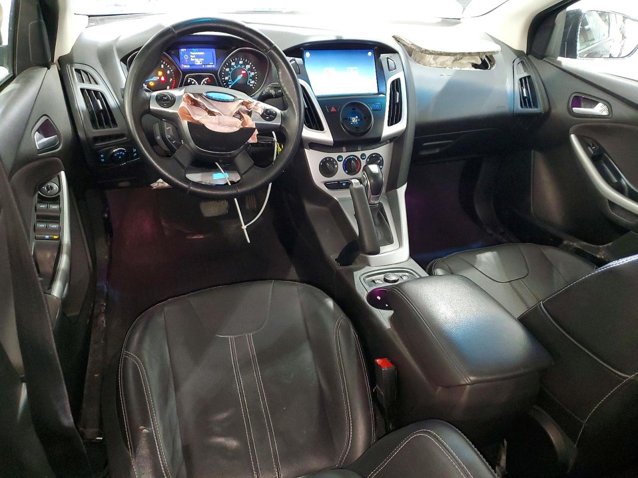 2014 Ford Focus Se Угольный vin: 1FADP3K29EL346914