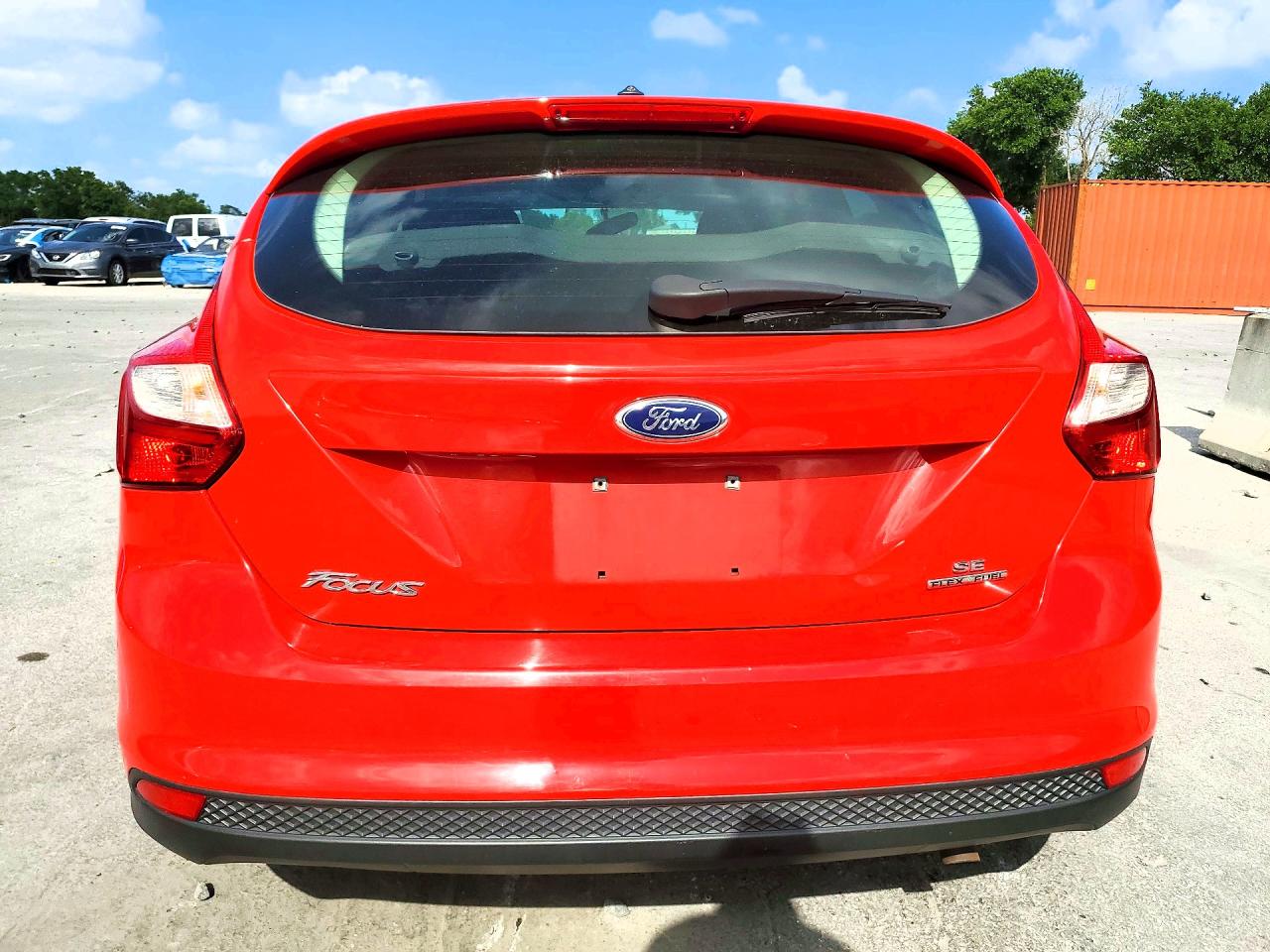 2014 Ford Focus Se Red vin: 1FADP3K29EL362871