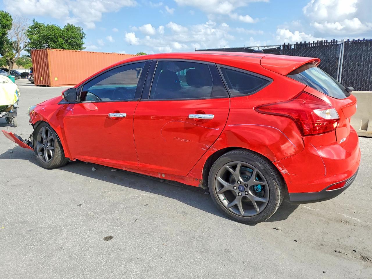 2014 Ford Focus Se Red vin: 1FADP3K29EL362871