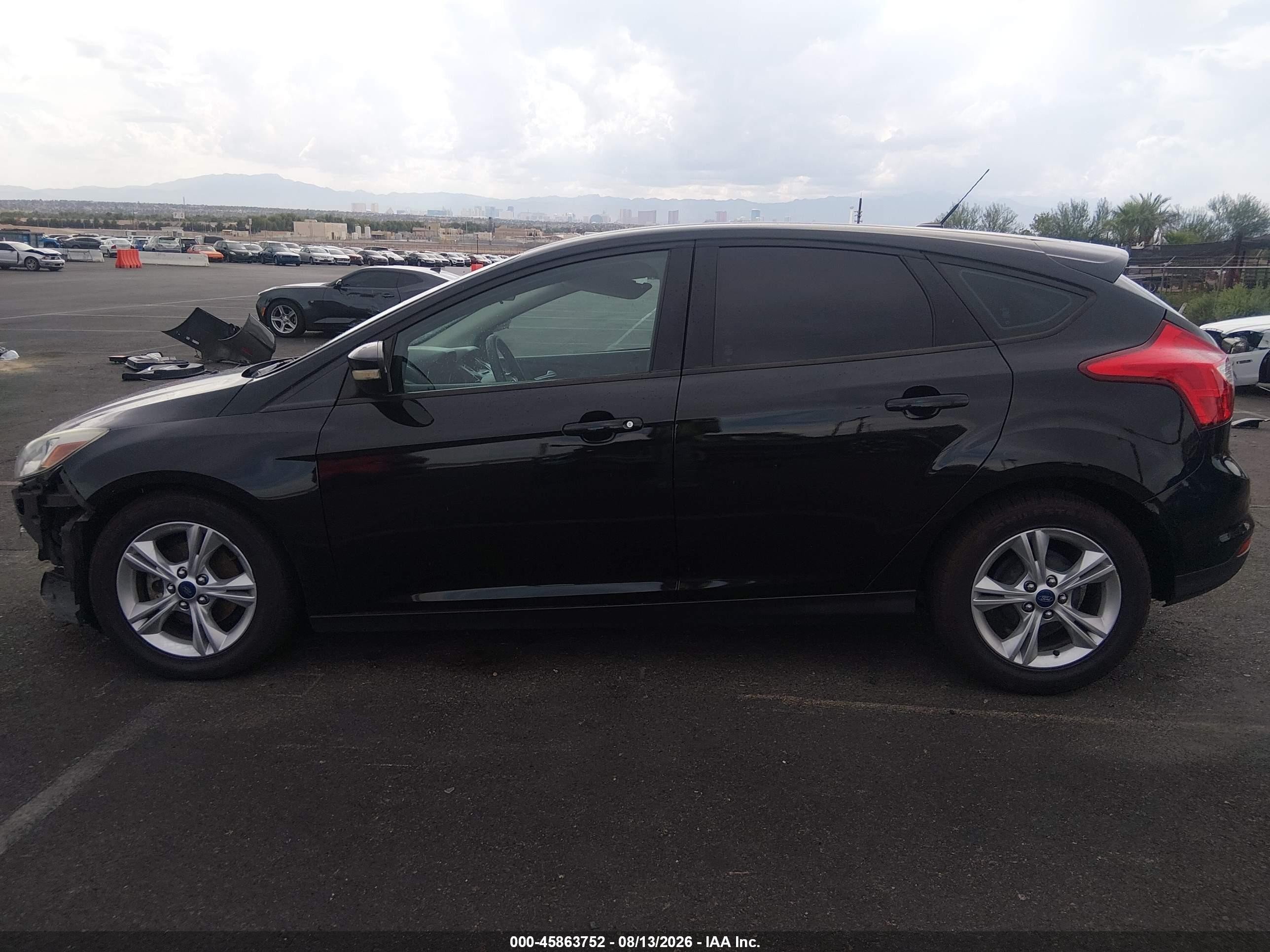 2014 Ford Focus Se Черный vin: 1FADP3K29EL374745