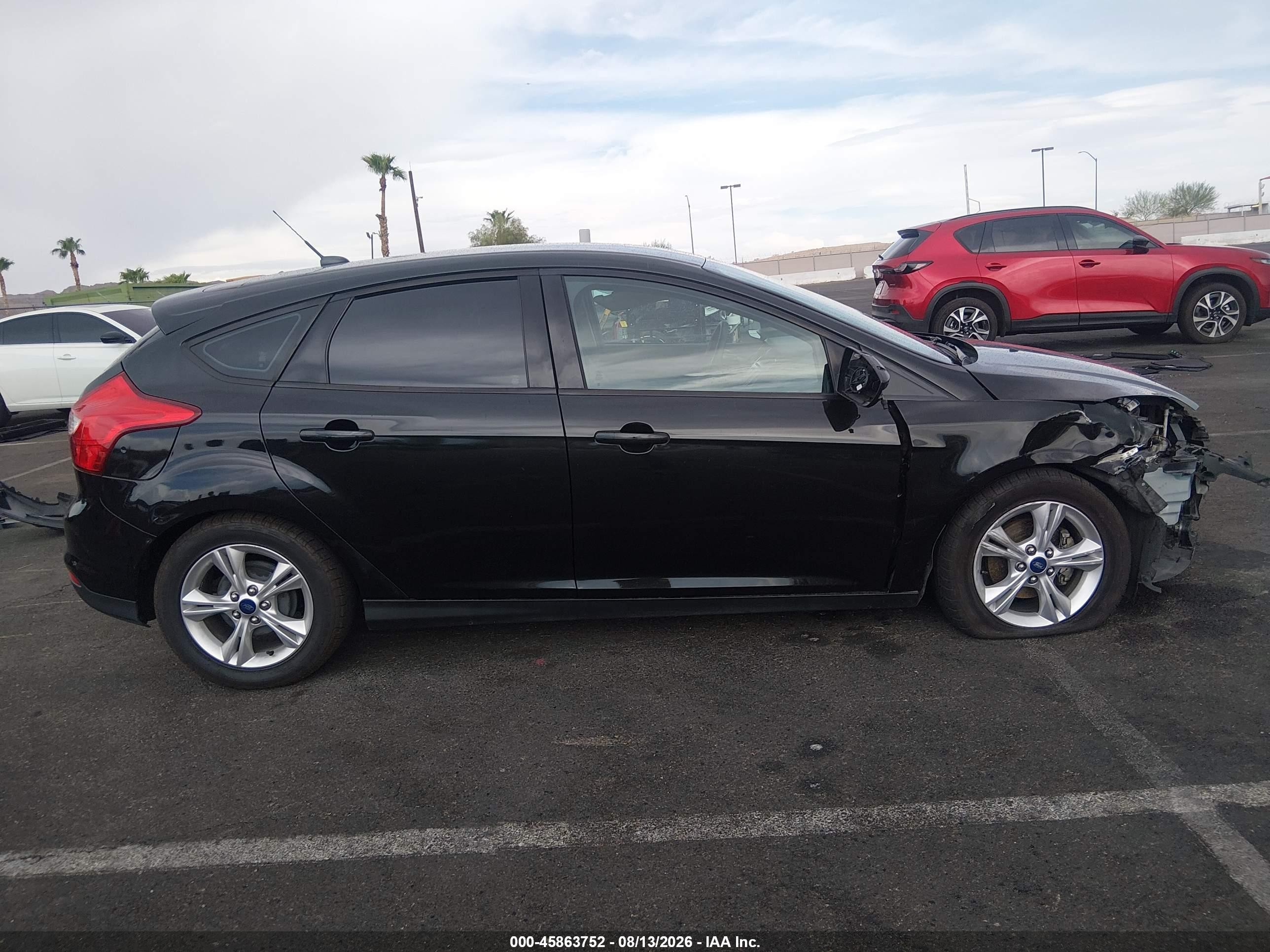 2014 Ford Focus Se Черный vin: 1FADP3K29EL374745