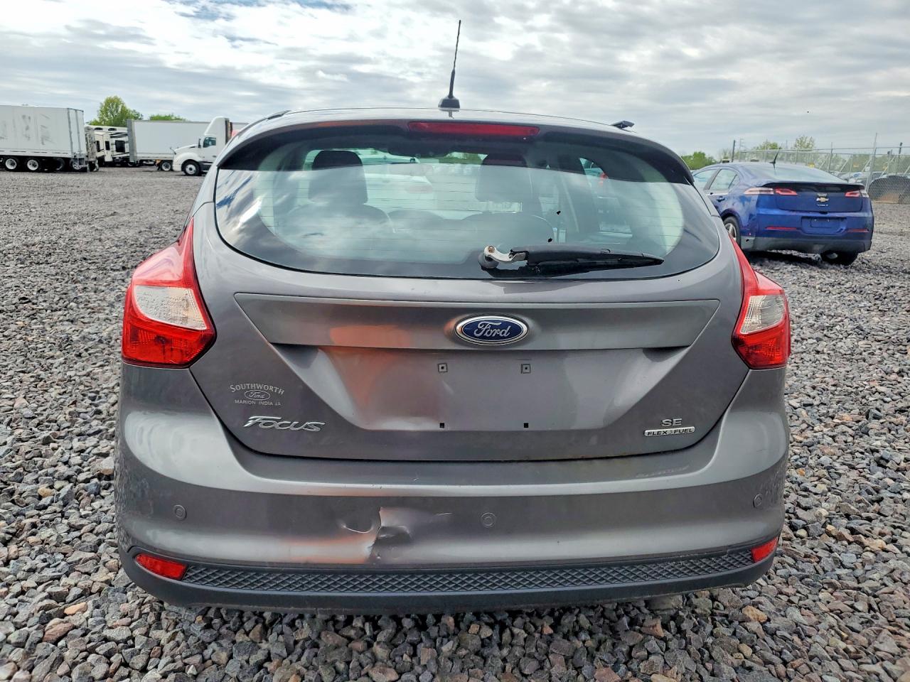 2014 Ford Focus Se Gray vin: 1FADP3K29EL397863