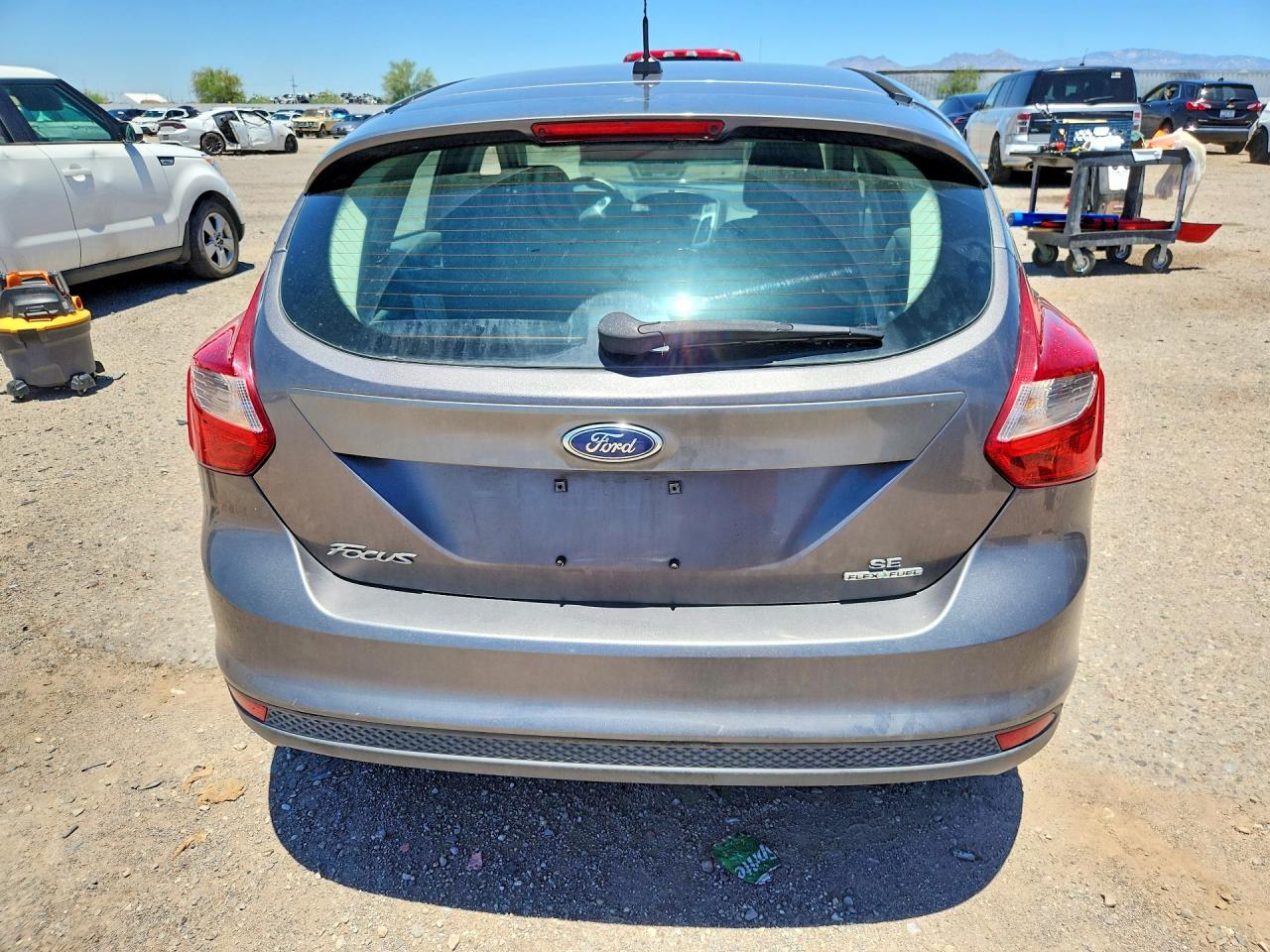 2014 Ford Focus Se Charcoal vin: 1FADP3K29EL400180