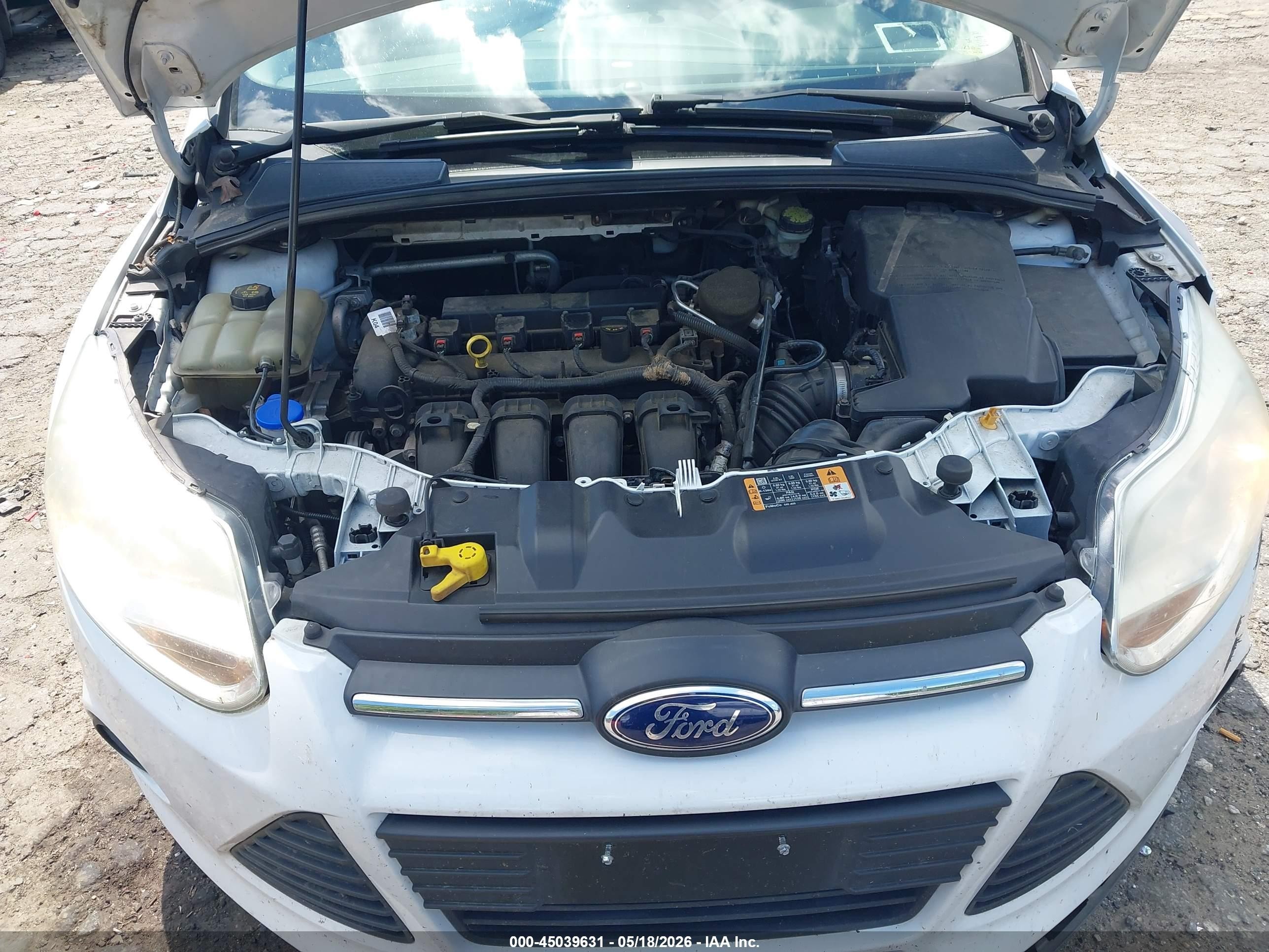 2014 Ford Focus Se Белый vin: 1FADP3K29EL415844