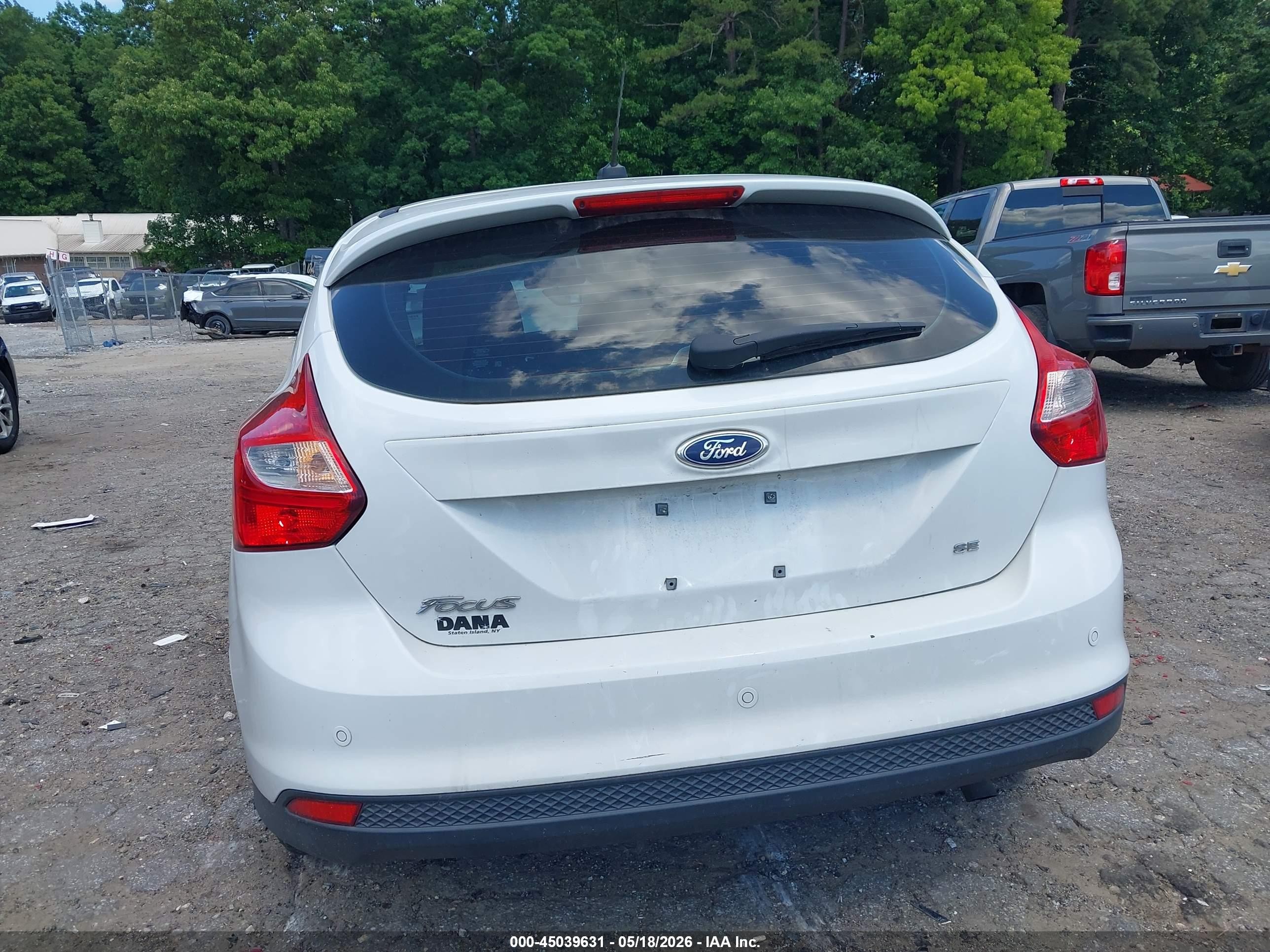 2014 Ford Focus Se Белый vin: 1FADP3K29EL415844