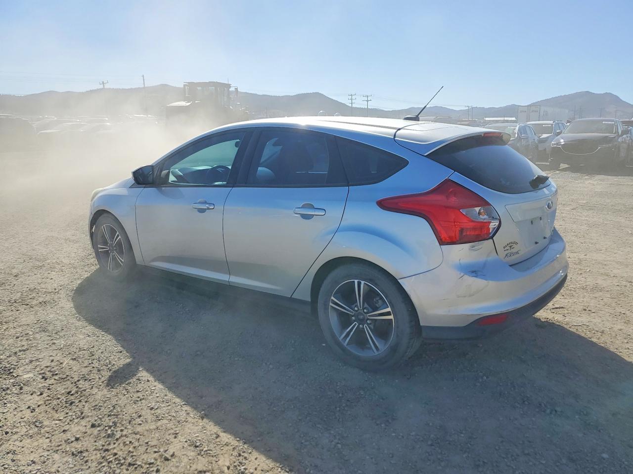 2014 Ford Focus Se Silver vin: 1FADP3K29EL432613