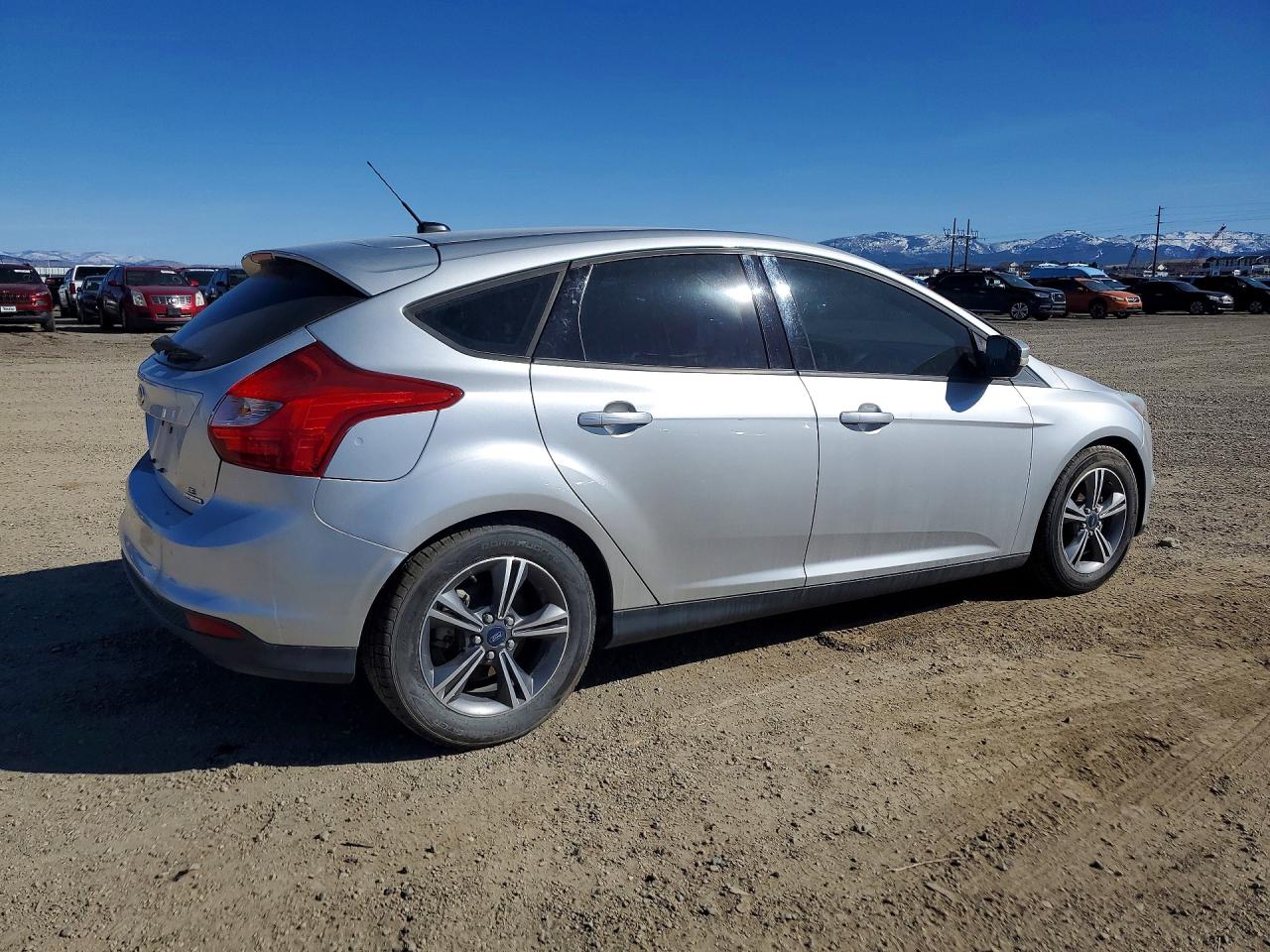 2014 Ford Focus Se Silver vin: 1FADP3K29EL432613