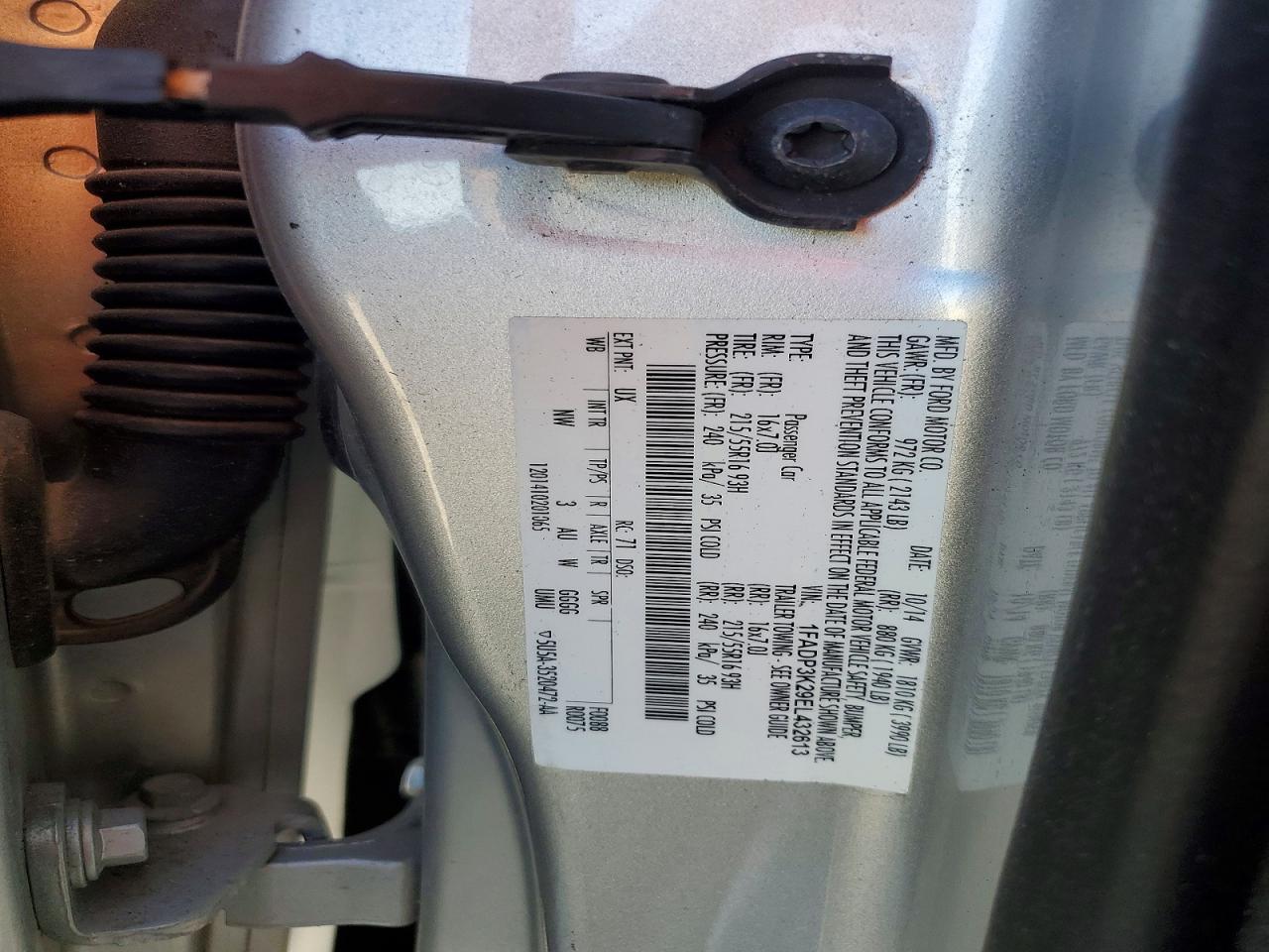 2014 Ford Focus Se Silver vin: 1FADP3K29EL432613