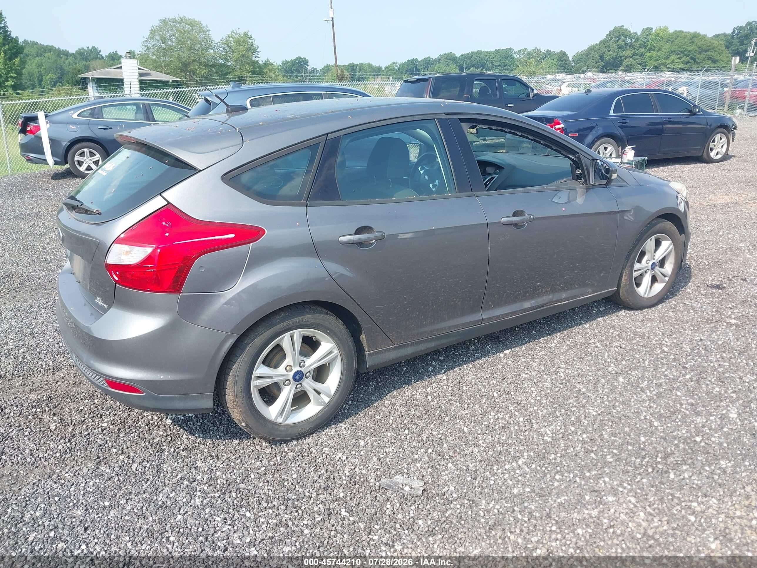 2014 Ford Focus Se Серый vin: 1FADP3K29EL435558