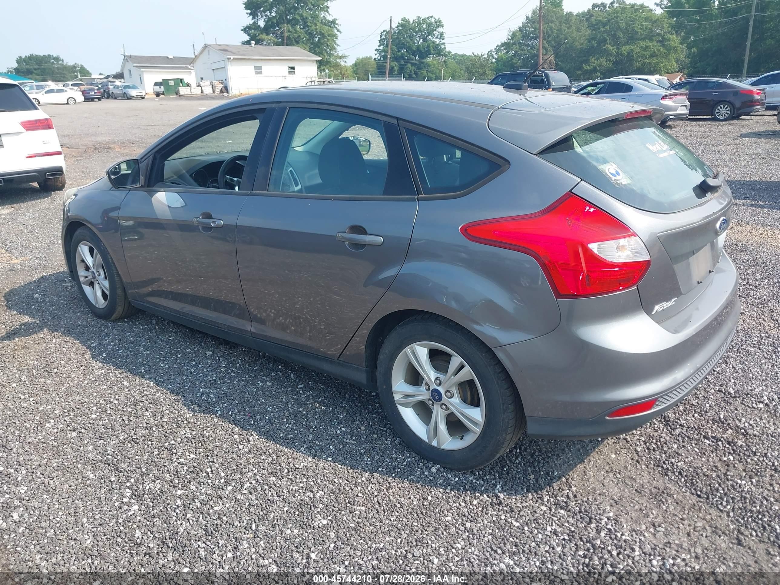 2014 Ford Focus Se Серый vin: 1FADP3K29EL435558