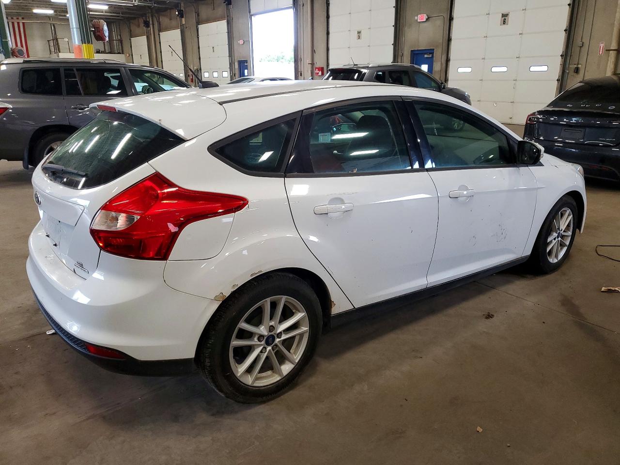 2014 Ford Focus Se White vin: 1FADP3K29EL452893
