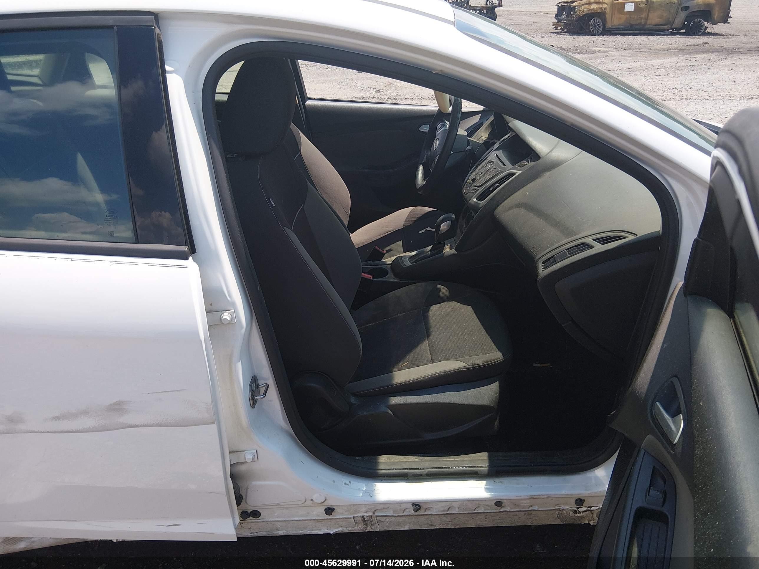 2014 Ford Focus Se White vin: 1FADP3K29EL460864