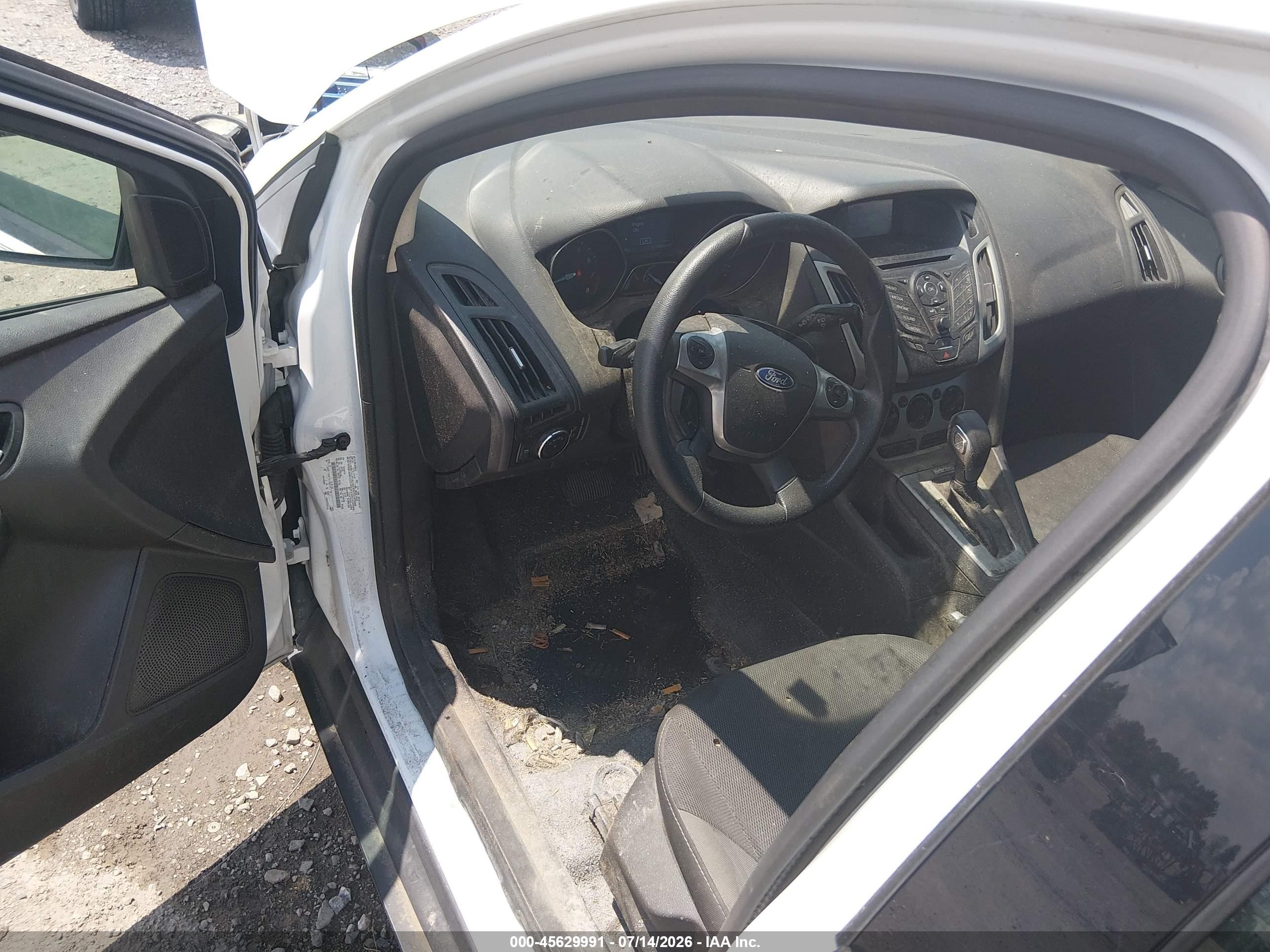 2014 Ford Focus Se White vin: 1FADP3K29EL460864