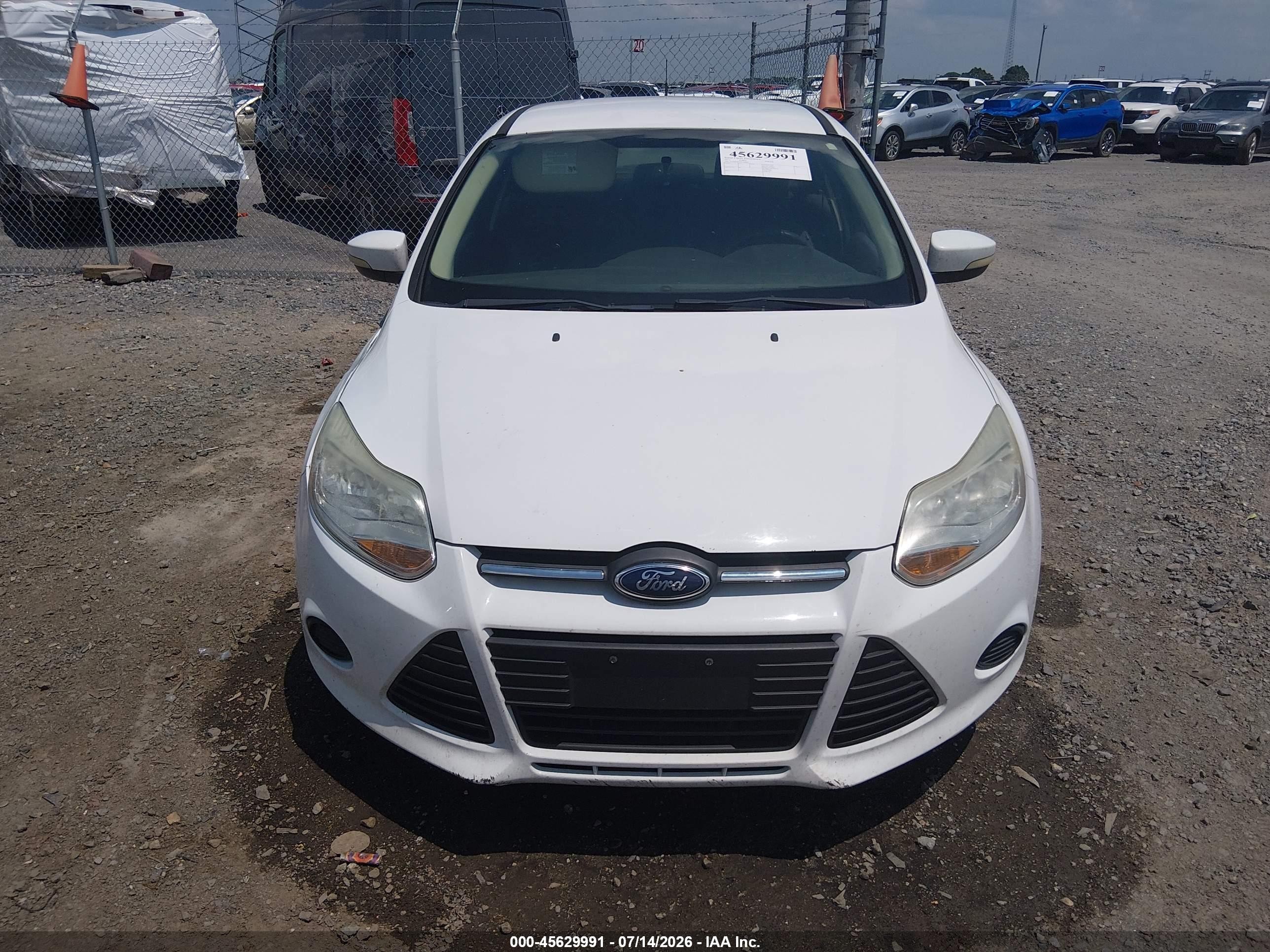 2014 Ford Focus Se White vin: 1FADP3K29EL460864