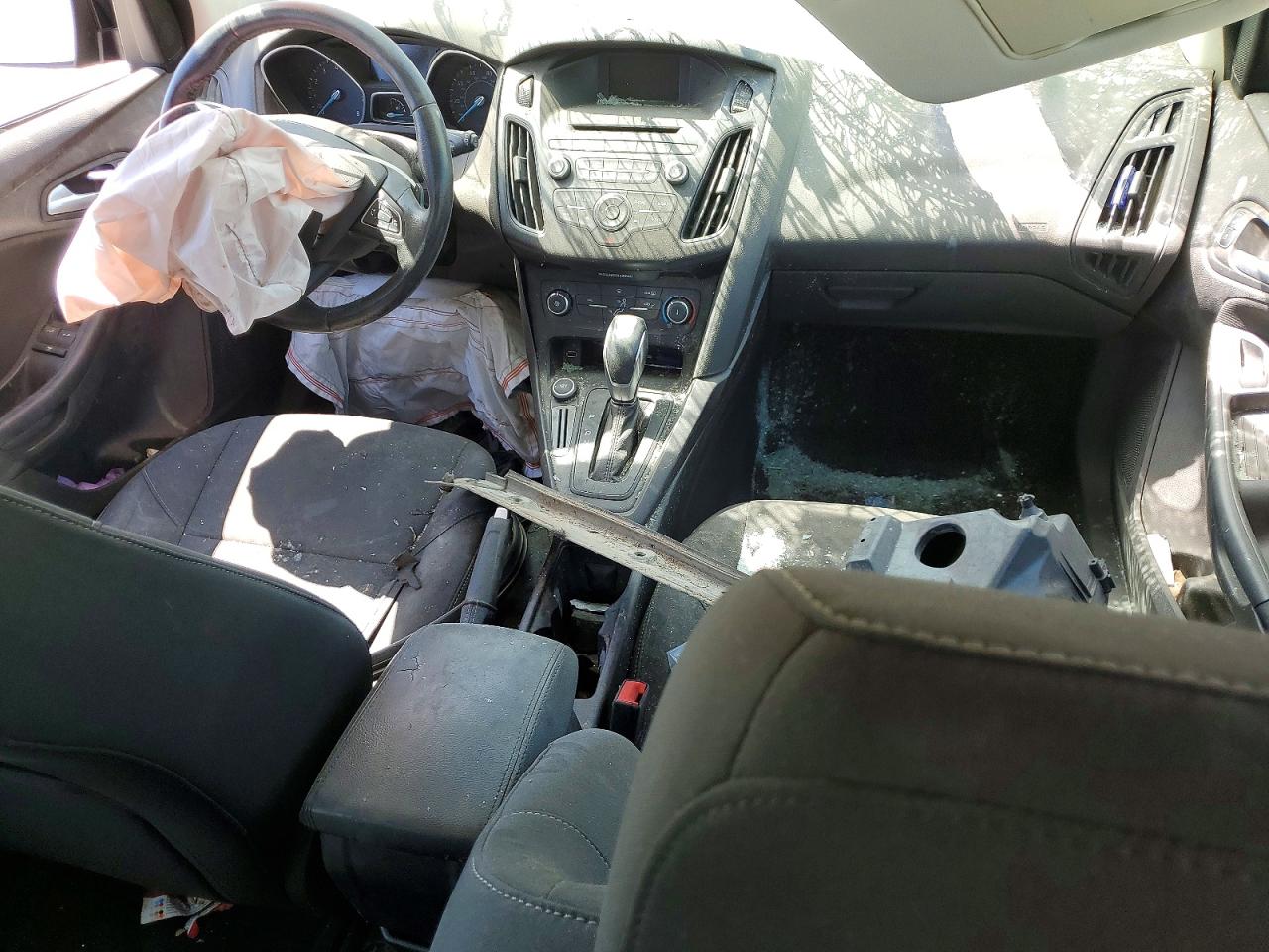 2015 Ford Focus Черный vin: 1FADP3K29FL210655