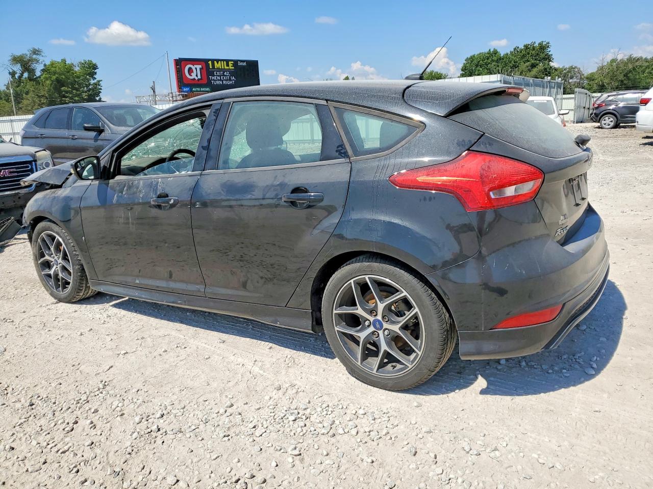 2015 Ford Focus Черный vin: 1FADP3K29FL210655