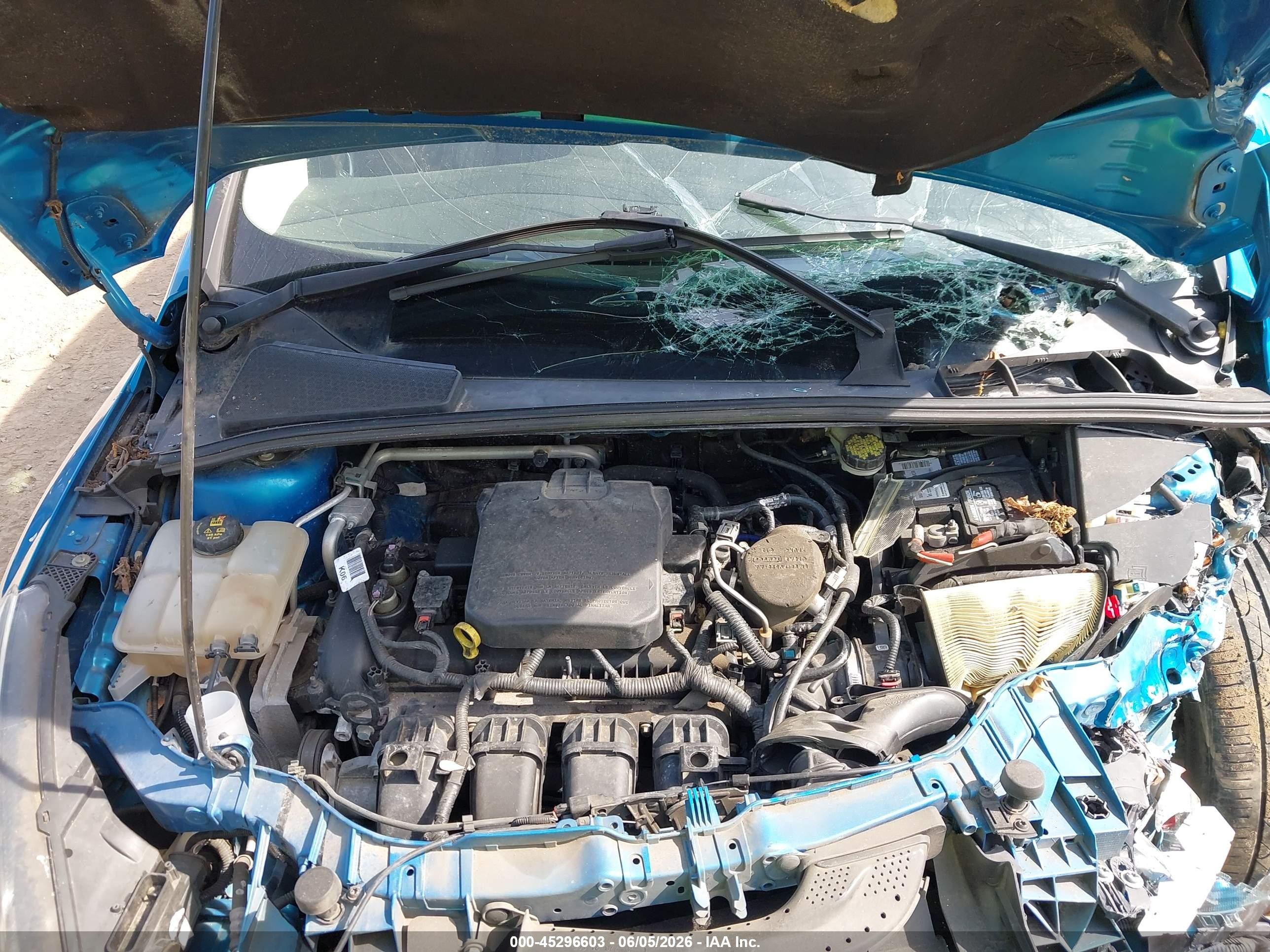 2015 Ford Focus Se Blue vin: 1FADP3K29FL214883