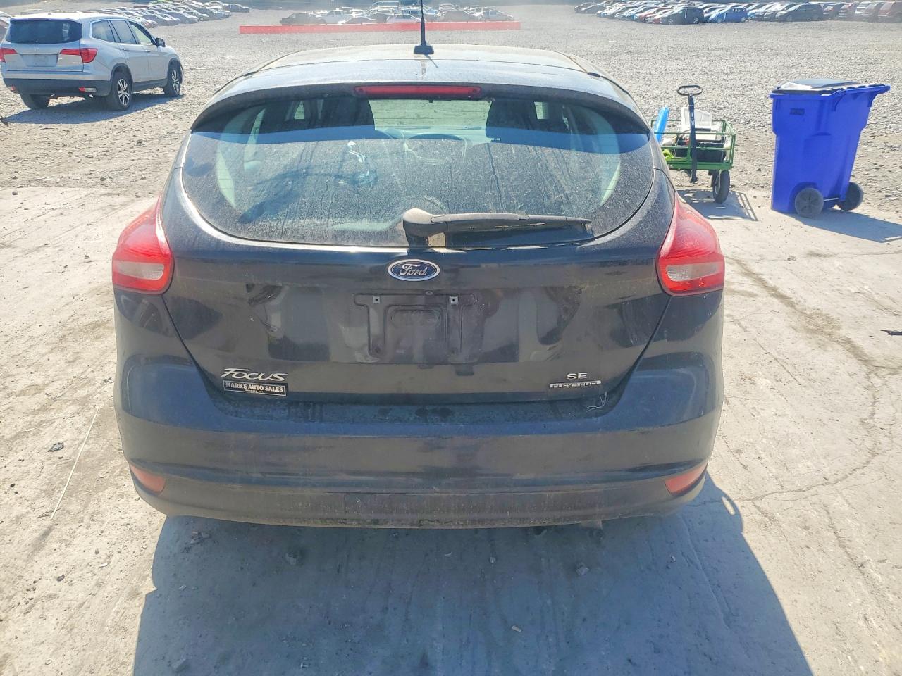 2015 Ford Focus Se Black vin: 1FADP3K29FL223826