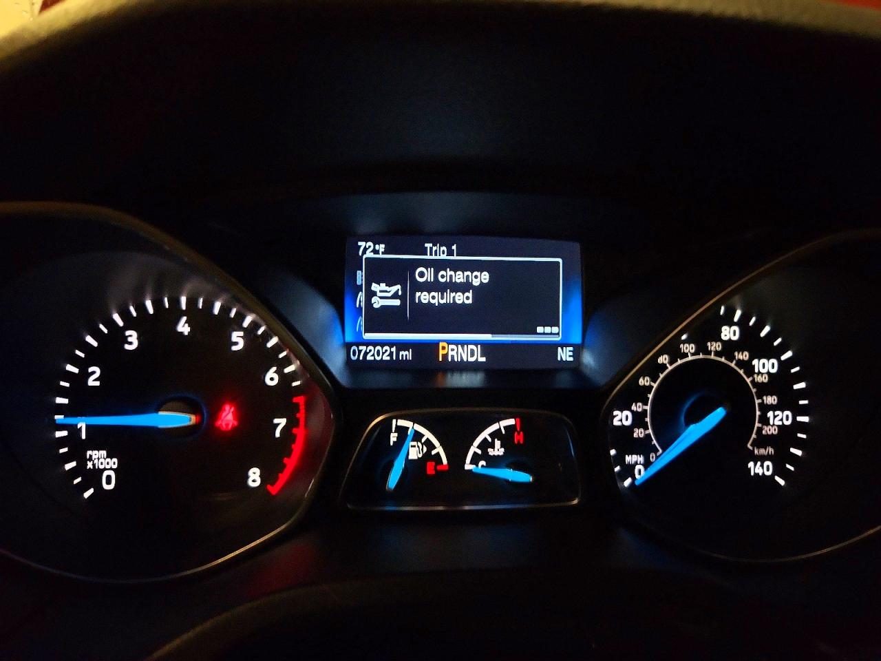 2015 Ford Focus Se Maroon vin: 1FADP3K29FL232882