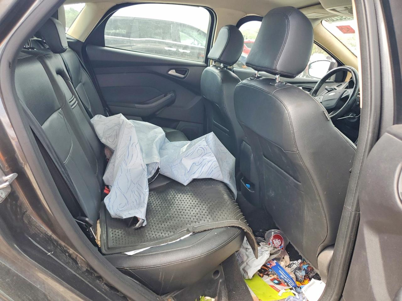 2015 Ford Focus Se Gray vin: 1FADP3K29FL250542