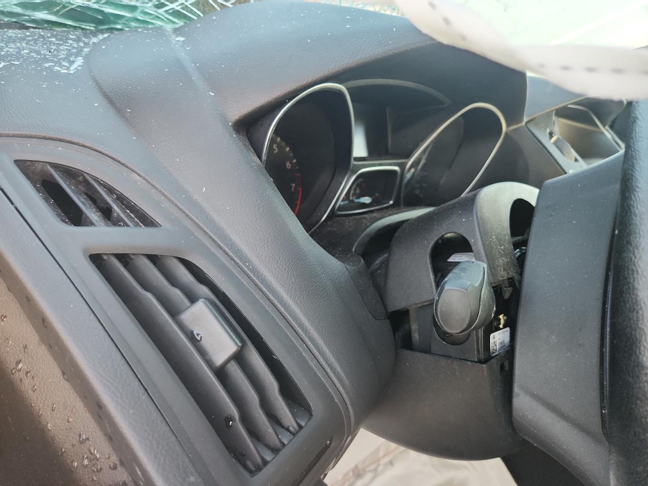2015 Ford Focus Se Gray vin: 1FADP3K29FL267728
