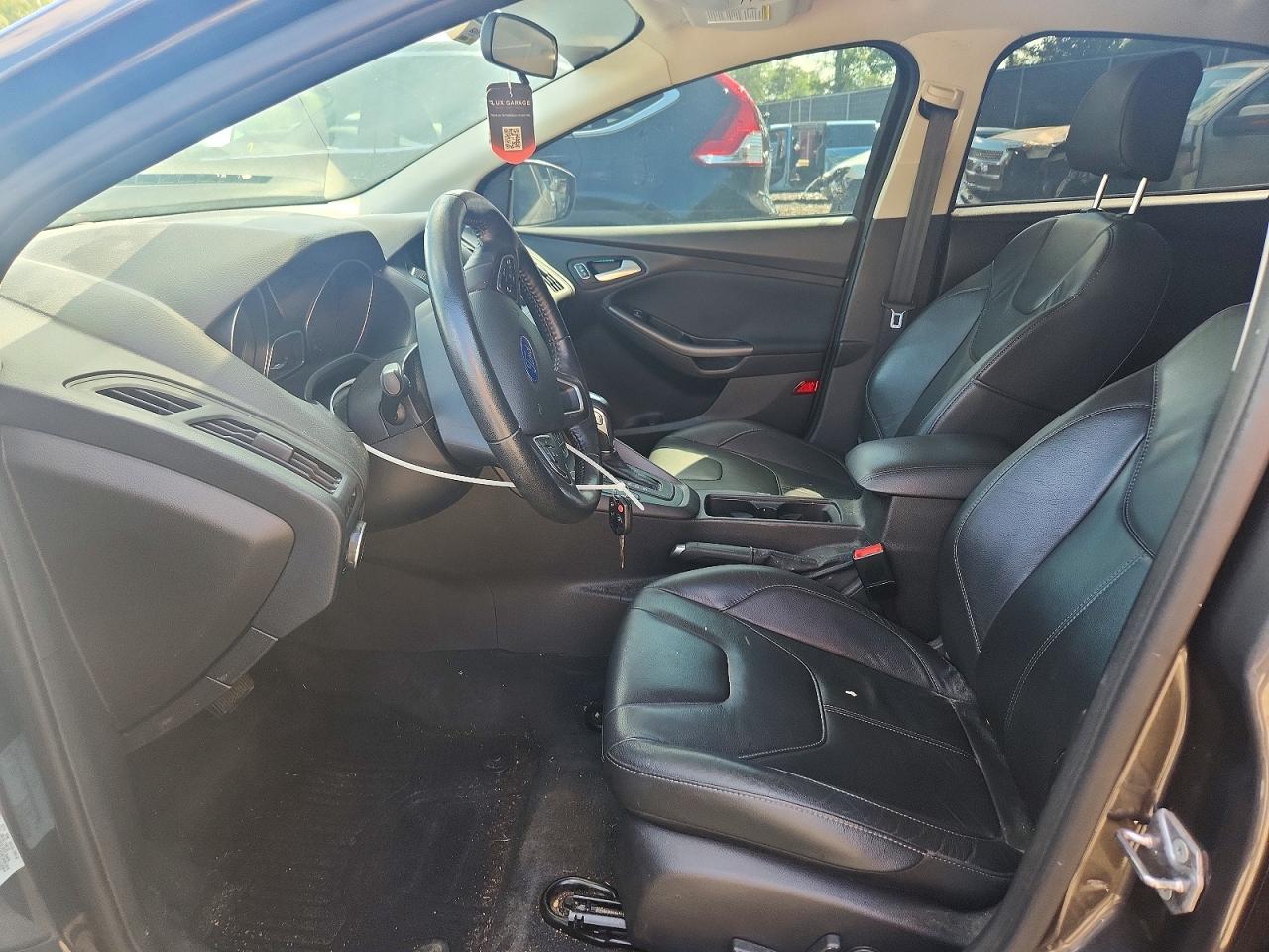 2015 Ford Focus Se Gray vin: 1FADP3K29FL338264