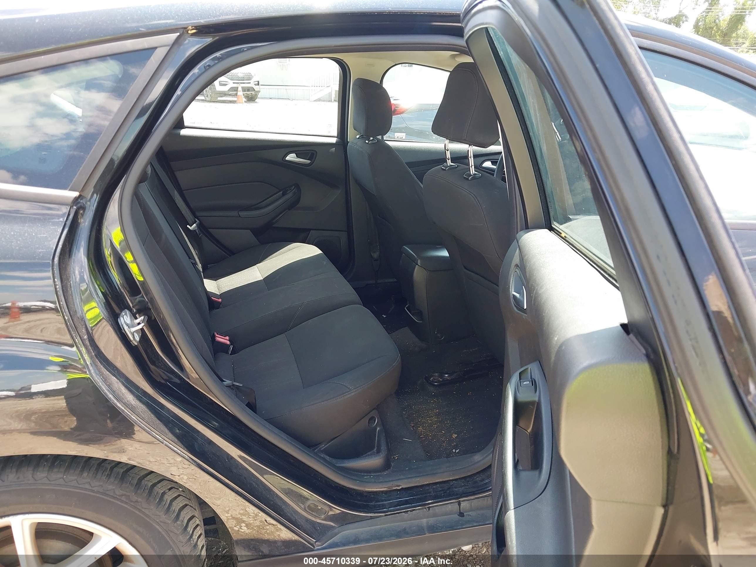 2015 Ford Focus Se Black vin: 1FADP3K29FL367540