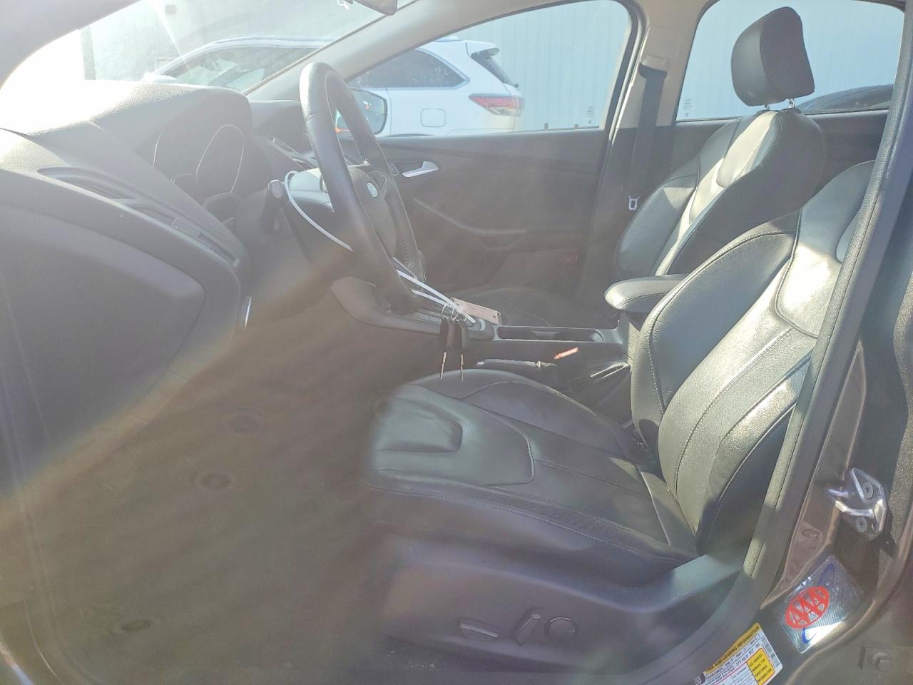 2015 Ford Focus Se Gray vin: 1FADP3K29FL373337