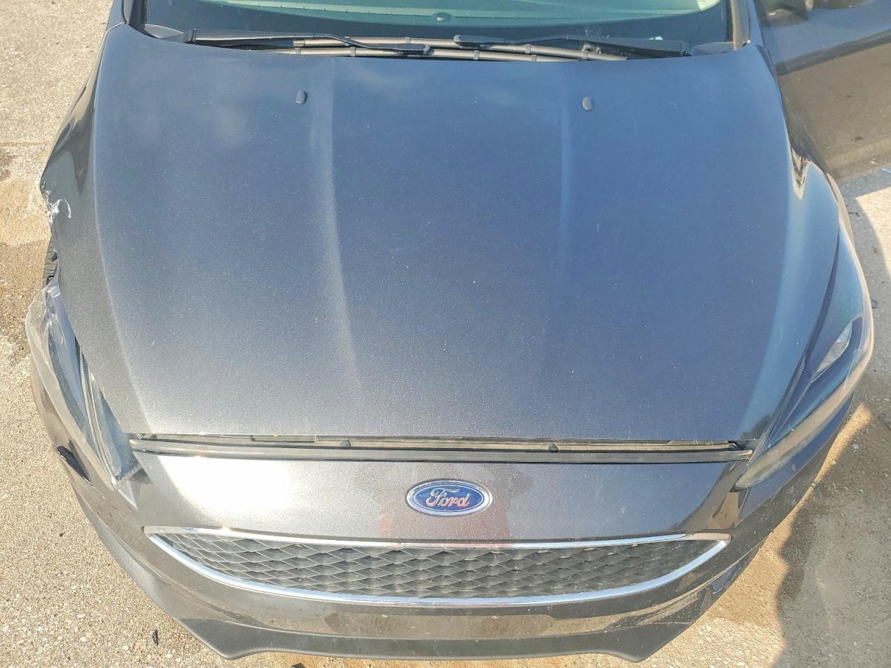2015 Ford Focus Se Gray vin: 1FADP3K29FL373337