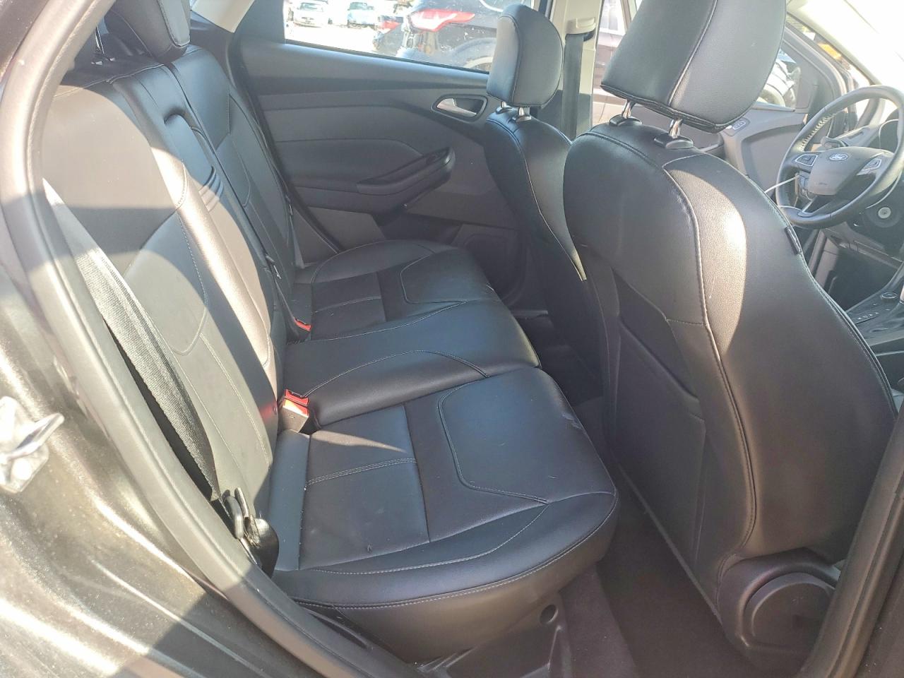 2015 Ford Focus Se Gray vin: 1FADP3K29FL373337