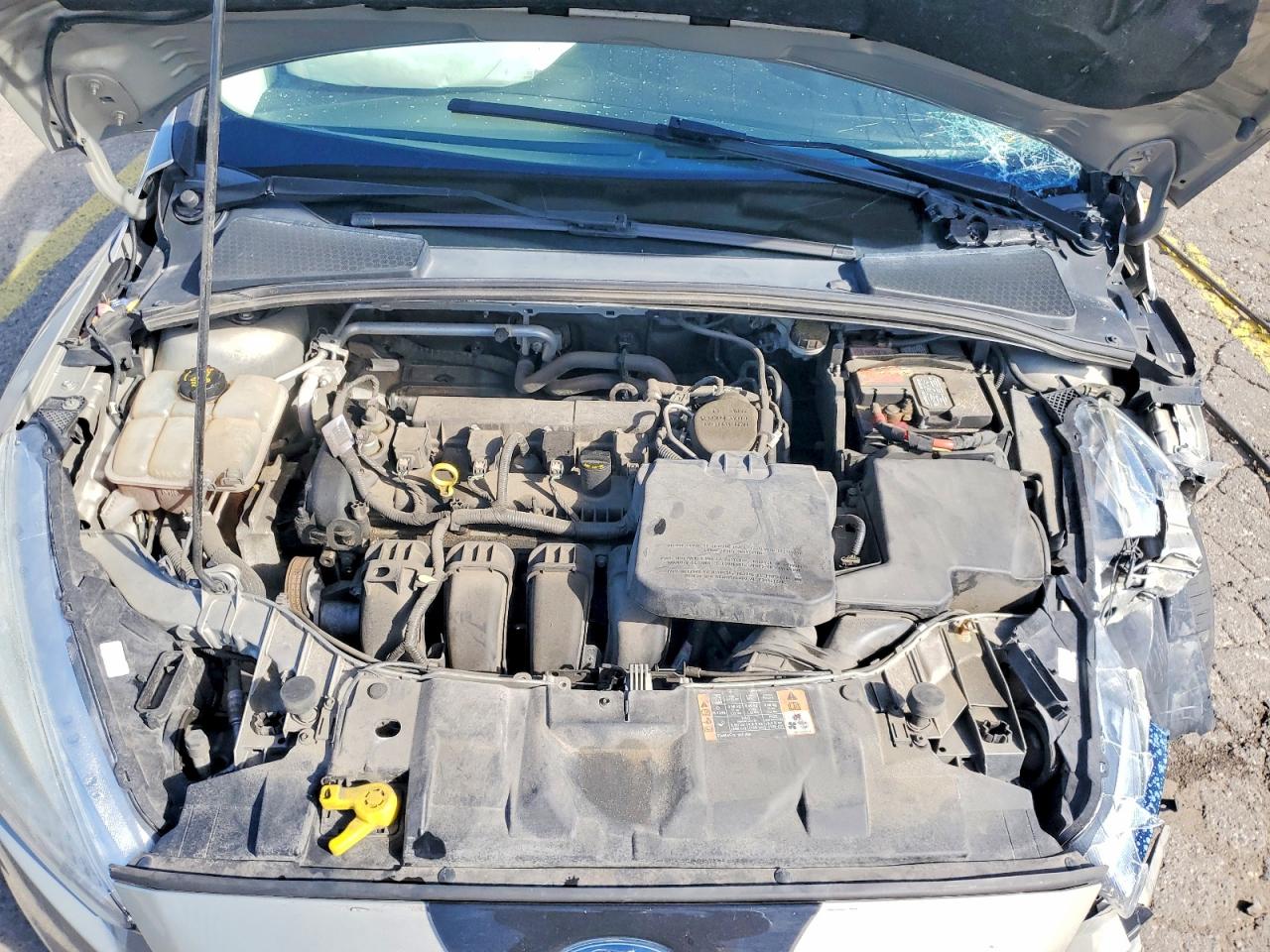 2015 Ford Focus Se Silver vin: 1FADP3K29FL387058