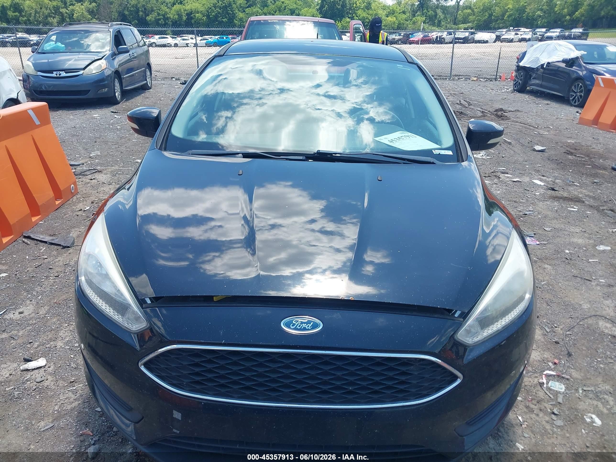 2016 Ford Focus Se Black vin: 1FADP3K29GL217400