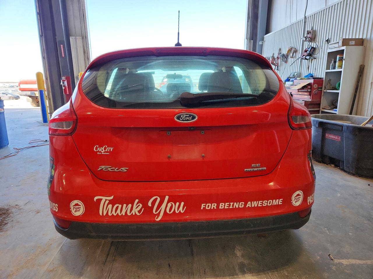 2016 Ford Focus Se Red vin: 1FADP3K29GL358161