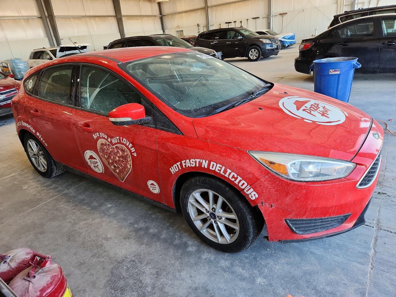 2016 Ford Focus Se Red vin: 1FADP3K29GL358161