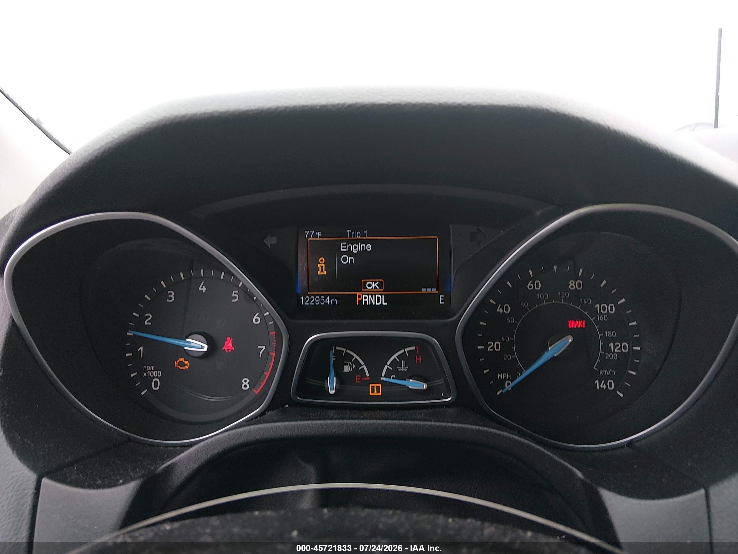 2018 Ford Focus Se Белый vin: 1FADP3K29JL226251