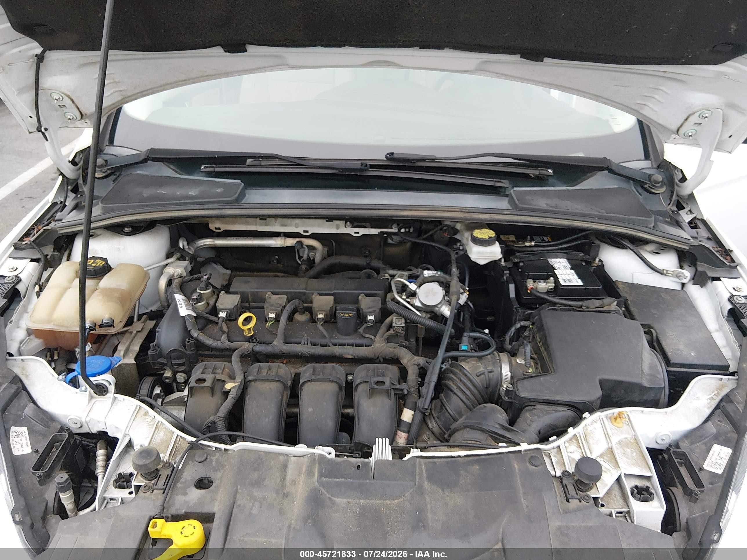 2018 Ford Focus Se Белый vin: 1FADP3K29JL226251