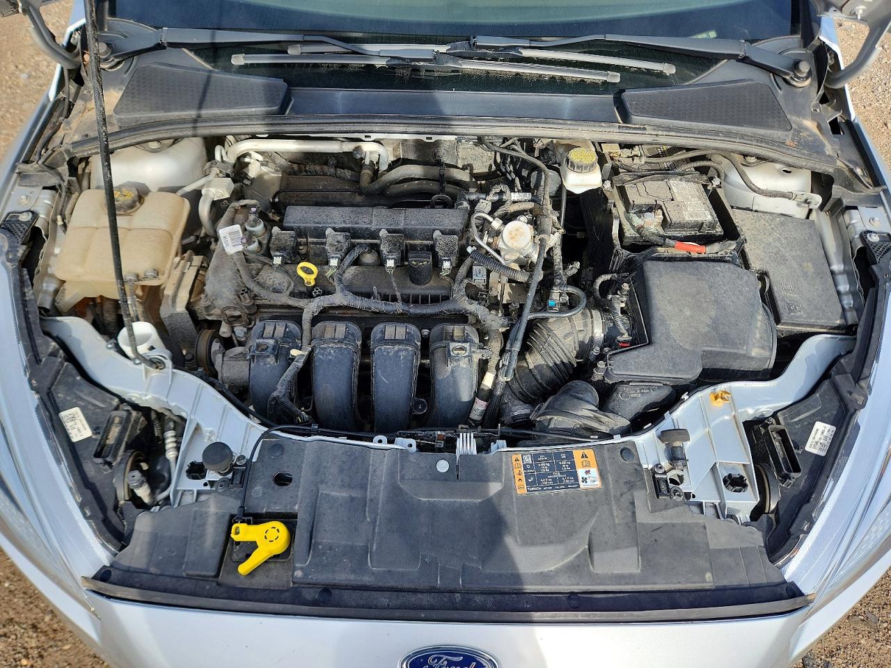 2018 Ford Focus Se Silver vin: 1FADP3K29JL257192
